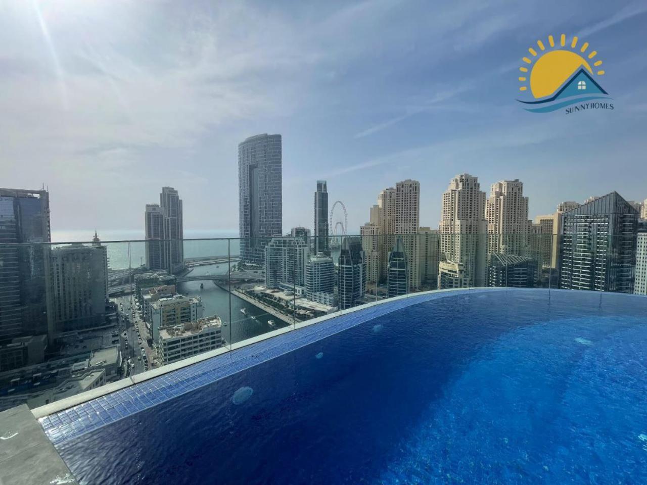 Marina Walk Gem Modern With Pool & Gym Access, Steps To & Metro Appartement Dubai