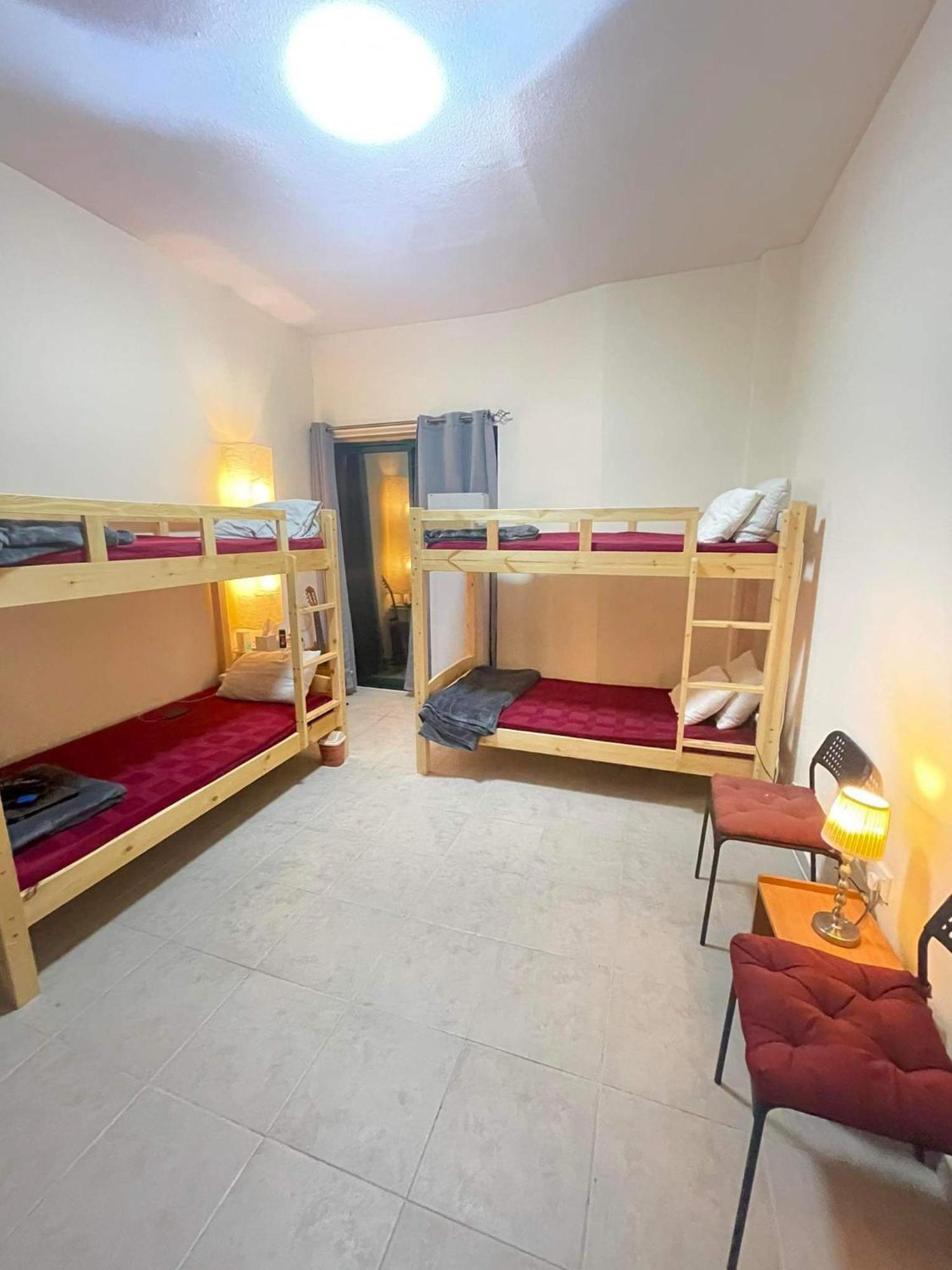 Asrama Backpackers Zone *