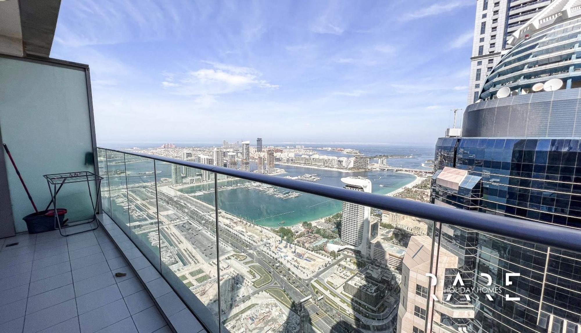 Apartment Rare Holiday Homes: Palm View Fendi In Damac Heights