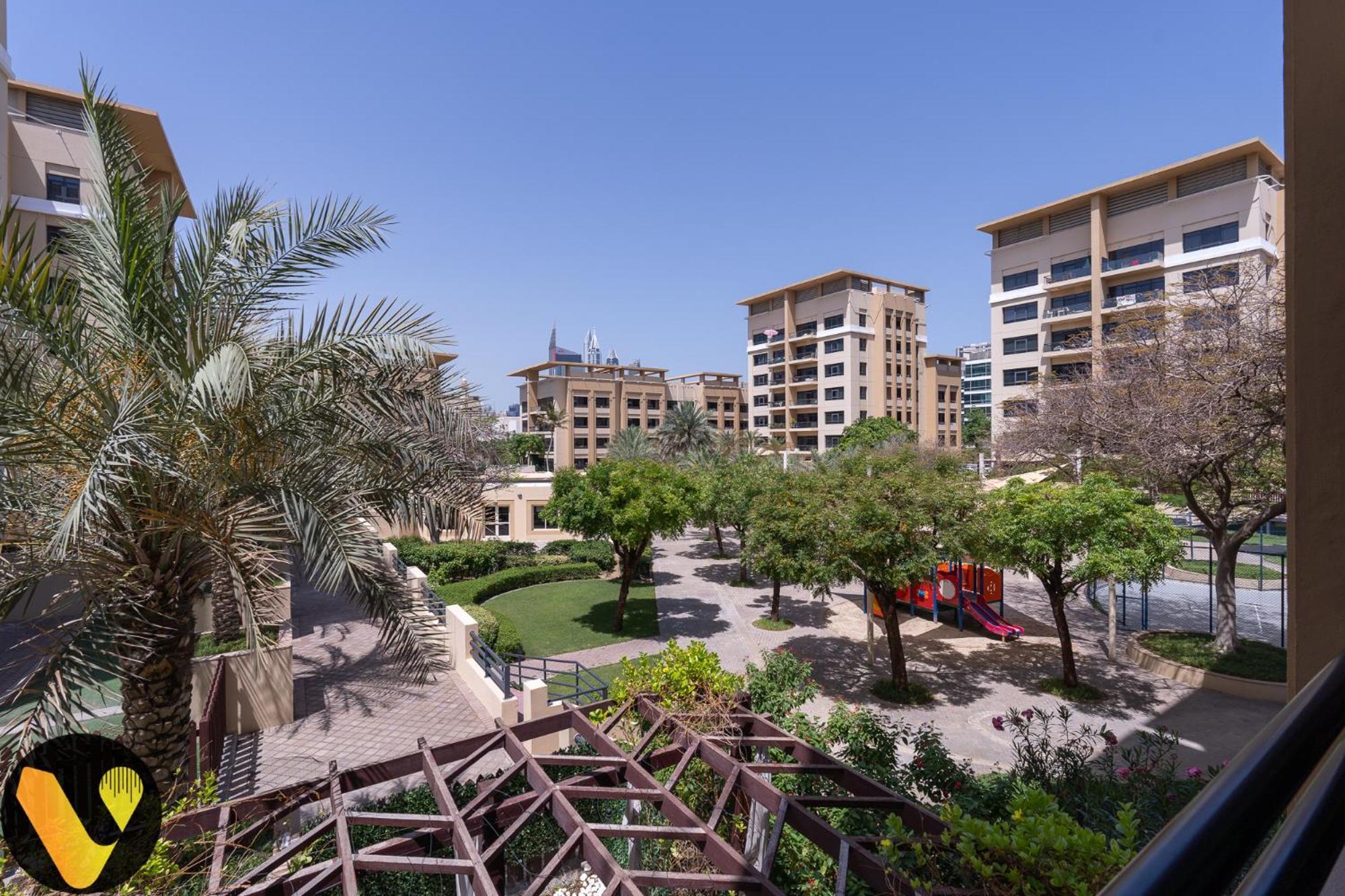 Vogue - The Greens And Views Dubai