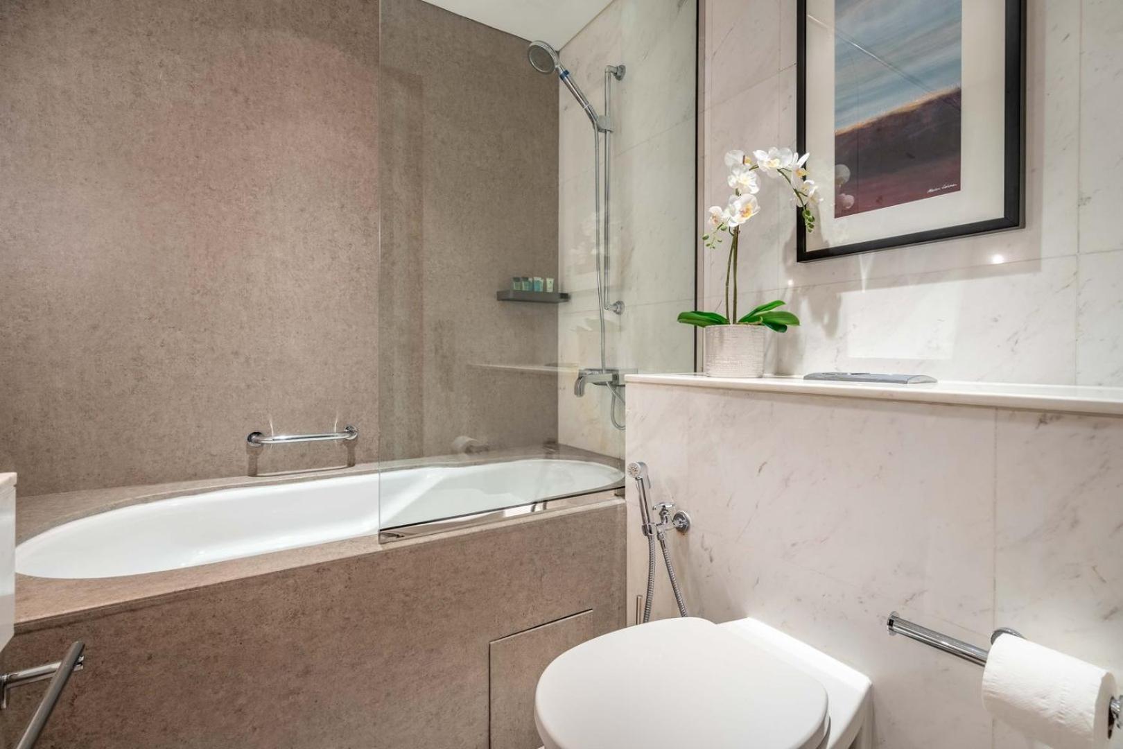 Guestready Homes - Downtown Delight *