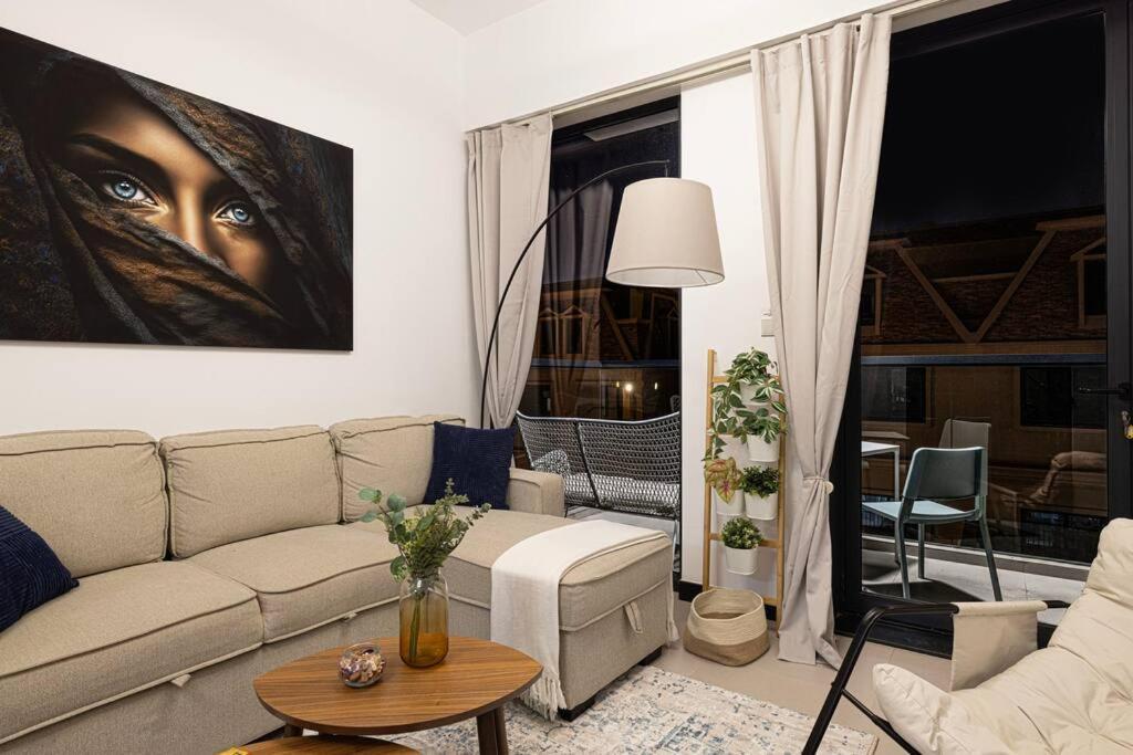 Aria By Grovy - Jvc 1 Bedroom With Pool And Rooftop *