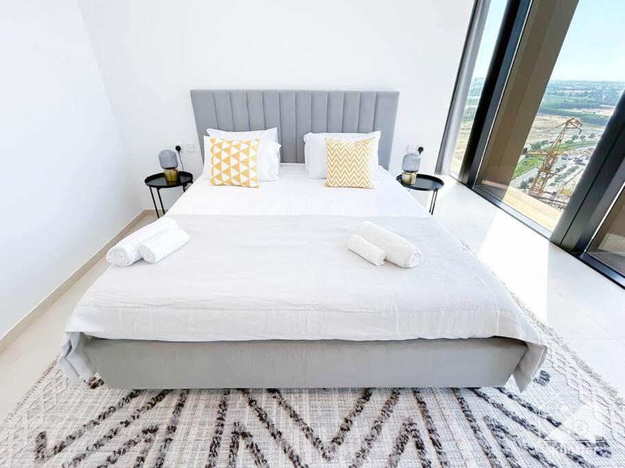 Luxury & Style At Res110 With Balcony & View Dubai