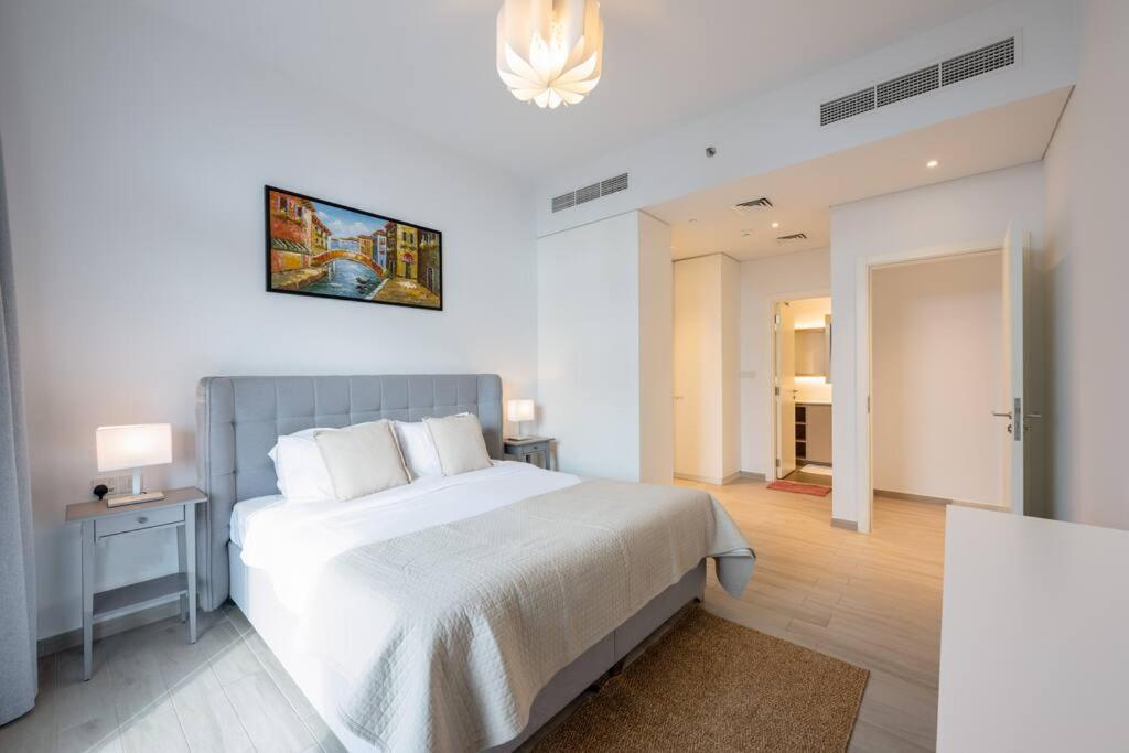 Spacious 2br With Community View * Dubaï