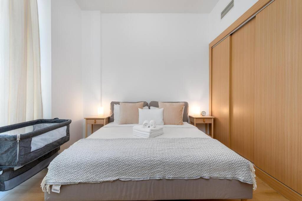 Large 2 Bedroom - Metro At 2 Min * Dubaï