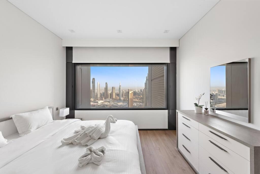 First Class 1br Stunning Burj Khalifa Views * Dubai