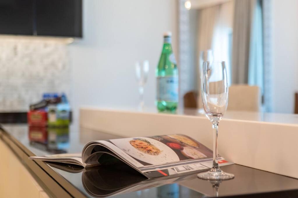 Appartement First Class 2br Modern Downtown Retreat *