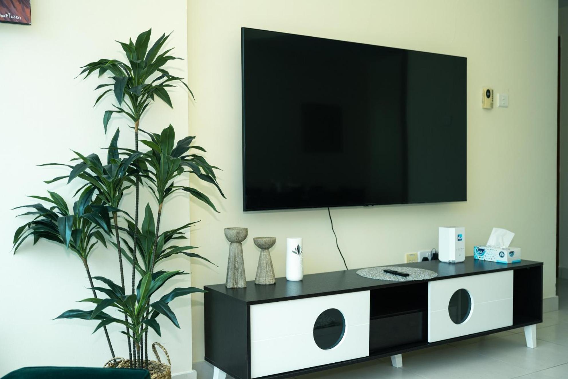 Marina View 2 Bedrooms Apartment-gladiolus-by Grand Vista Ferienhaus Dubai