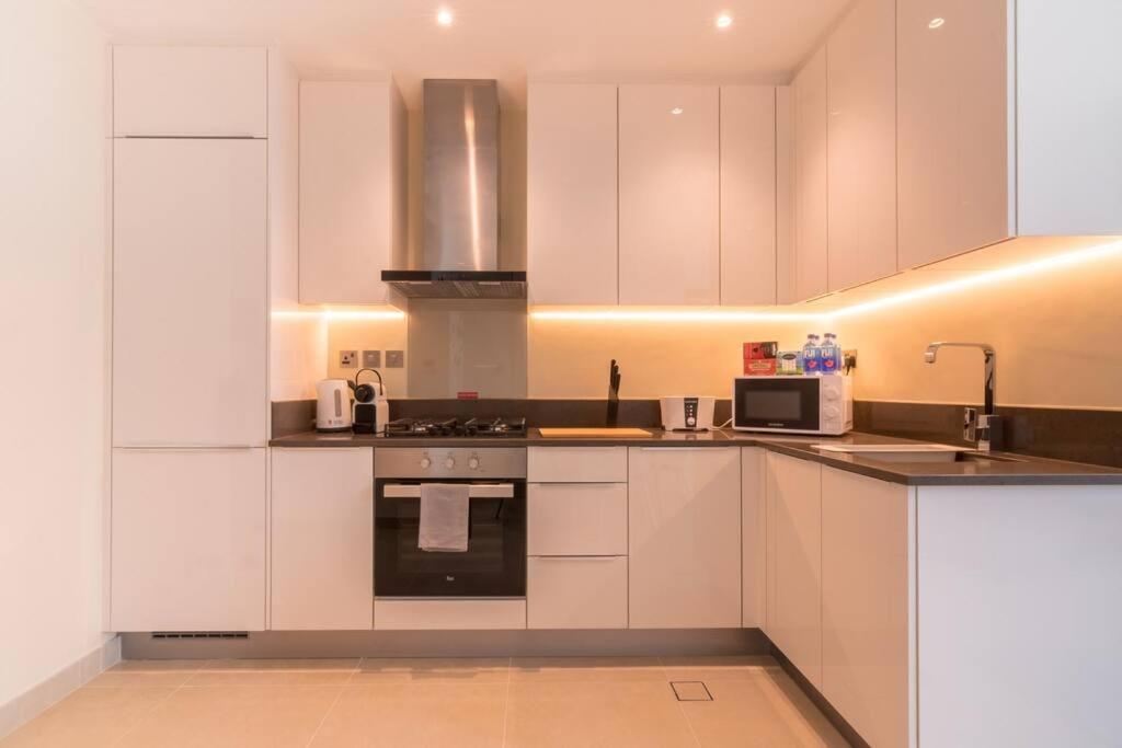 First Class 1br Stunning And Spacious * Dubaï
