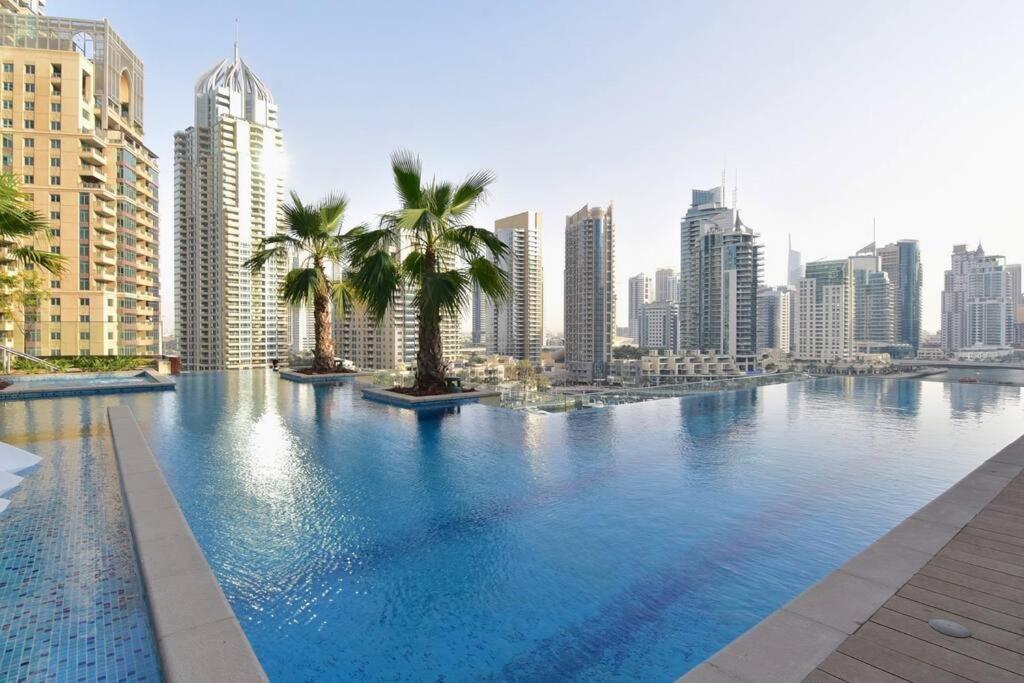 Appartement First Class 1br Stunning And Spacious Dubaï