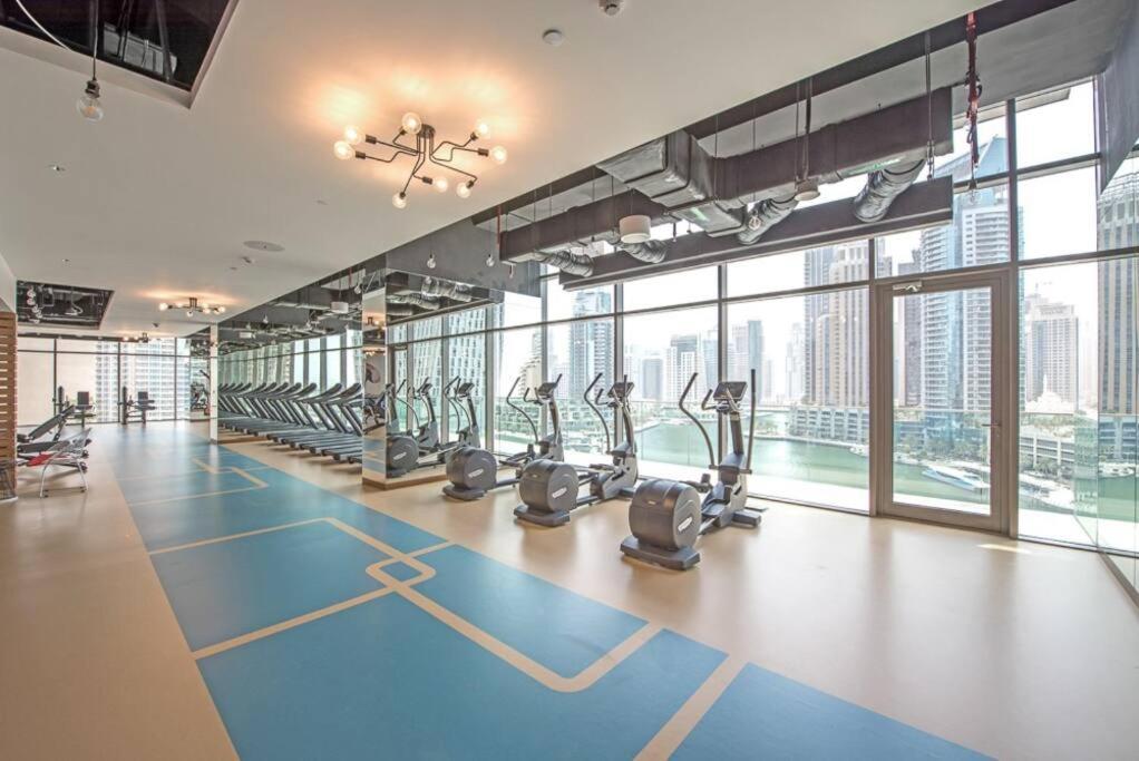 First Class 1br Stunning And Spacious Appartement