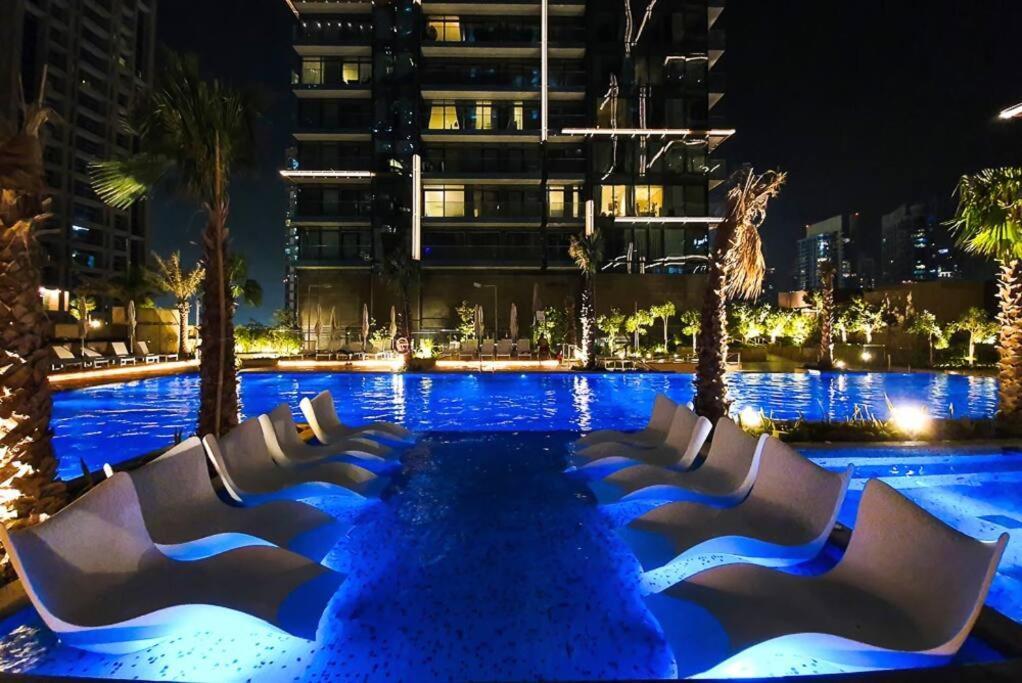 First Class 1br Stunning And Spacious * Dubaï