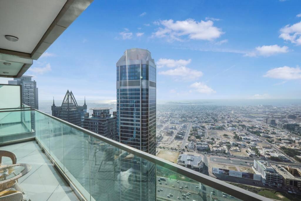 Luxury2br Highest Infinity Pool Burj View Business Bay Appartamento