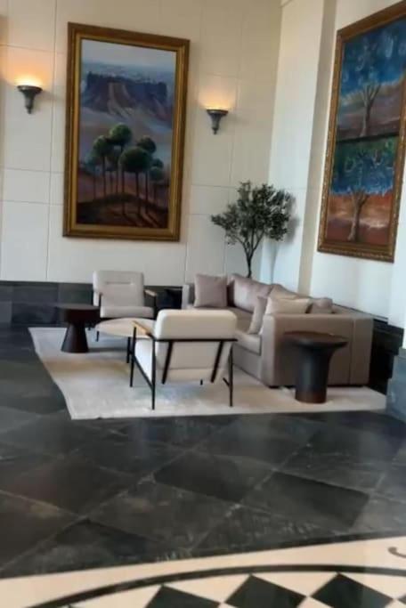 Mind Blowing Marina View 3bd Apartemen Dubai