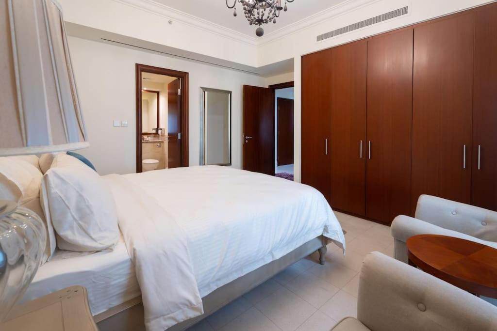 Mind Blowing Marina View 3bd Apartemen *