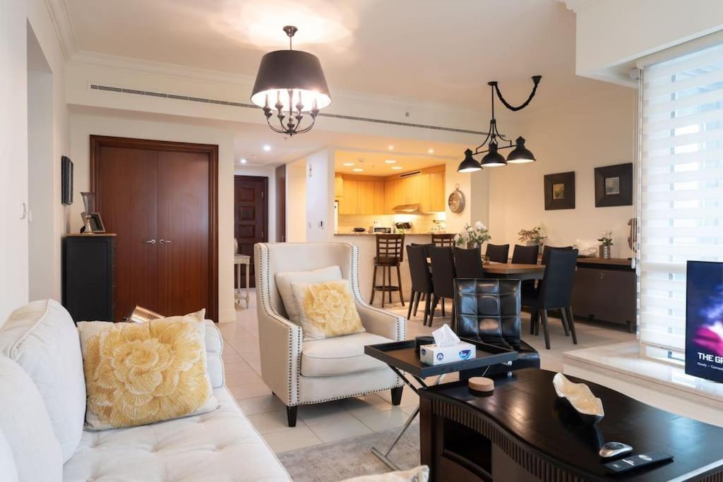 Apartemen Mind Blowing Marina View 3bd *
