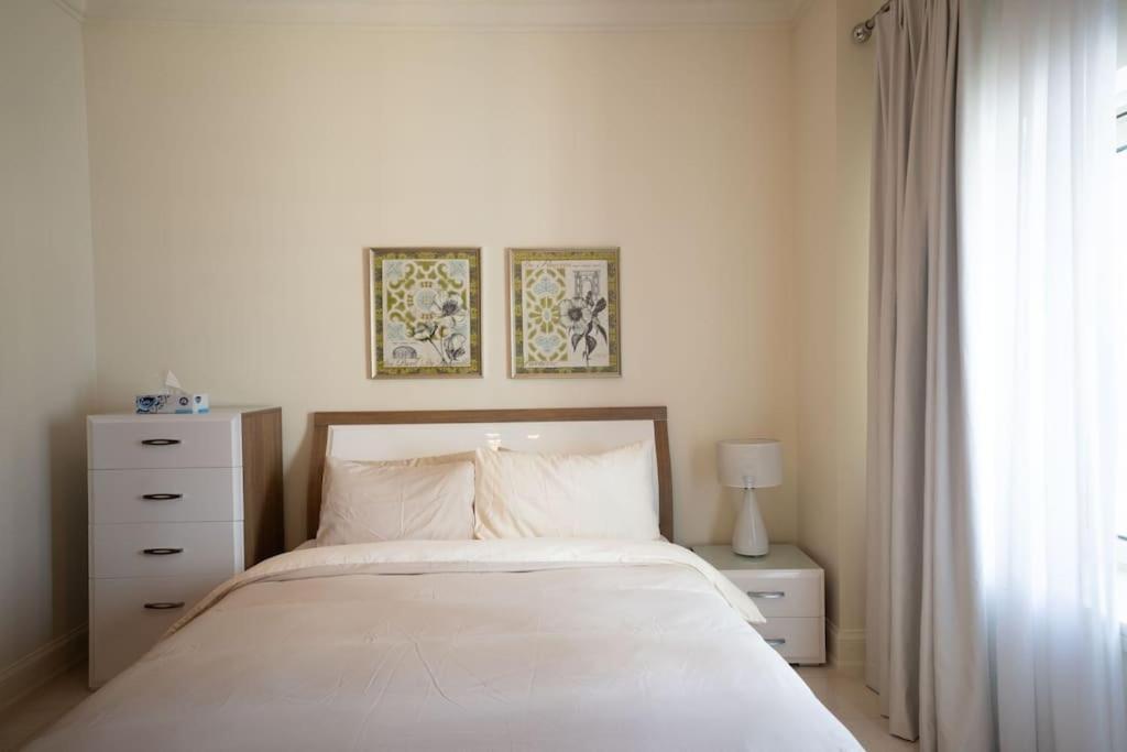 Mind Blowing Marina View 3bd Apartemen *
