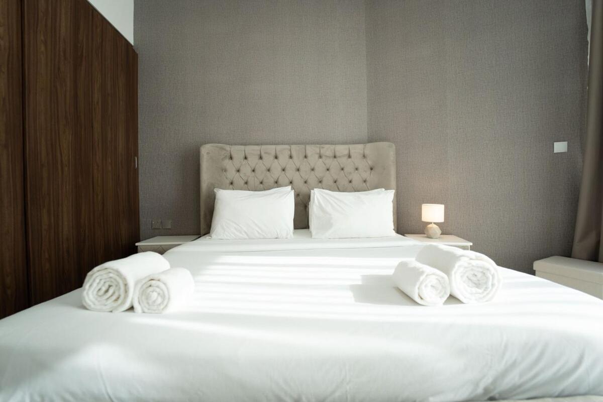 Apartamento Aws Homes - Luxurious 2br In Business Bay Dubái