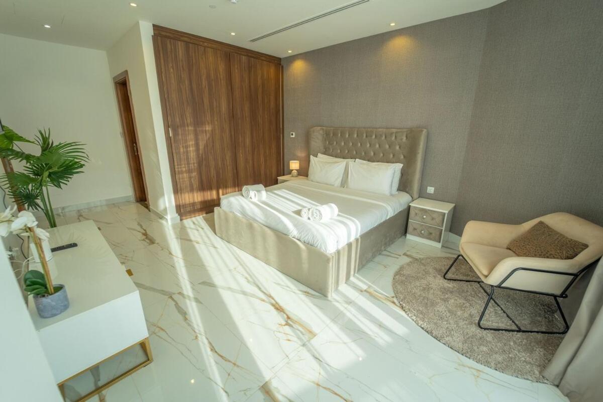 Aws Homes - Luxurious 2br In Business Bay * Dubái