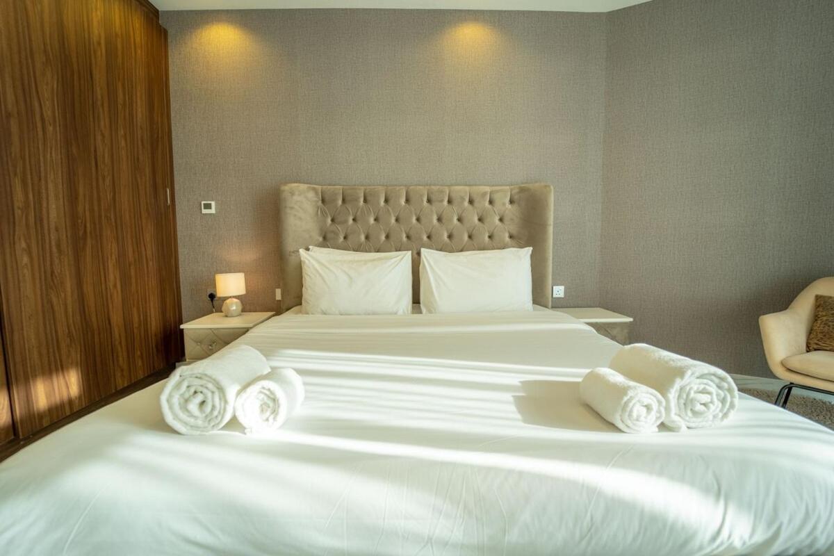 Aws Homes - Luxurious 2br In Business Bay * Dubái
