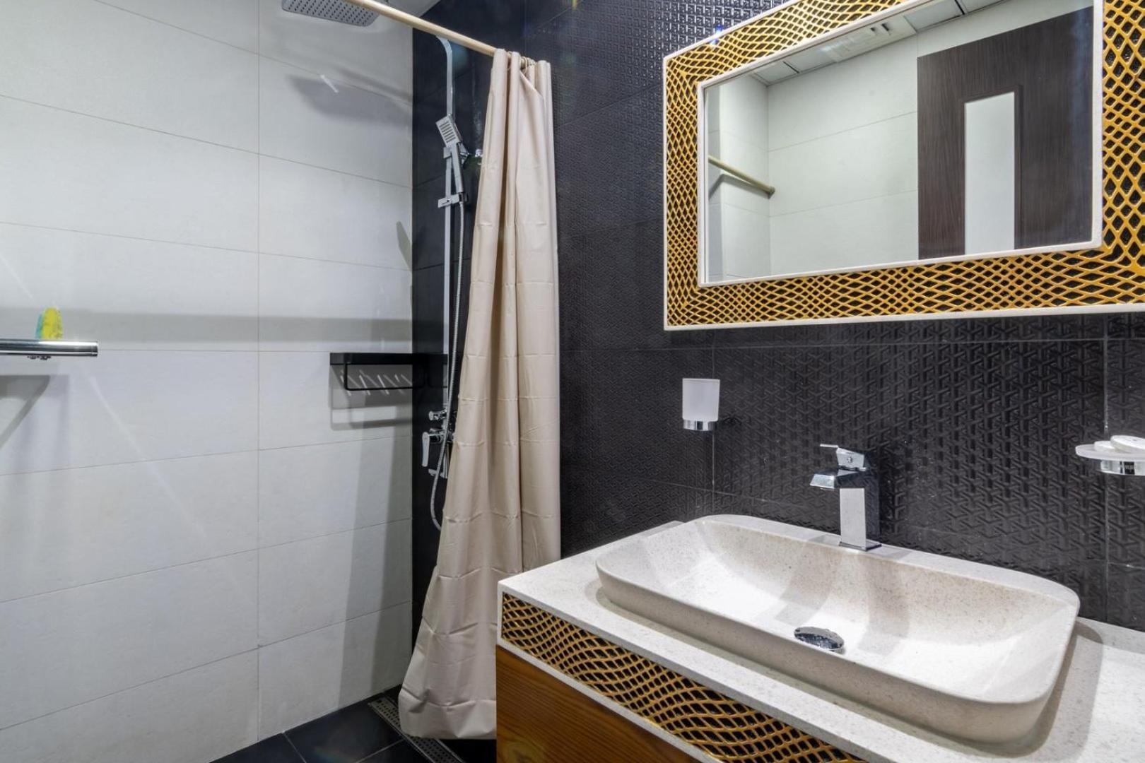Guestready - Lavish With Burj Khalifa Views Appartement *