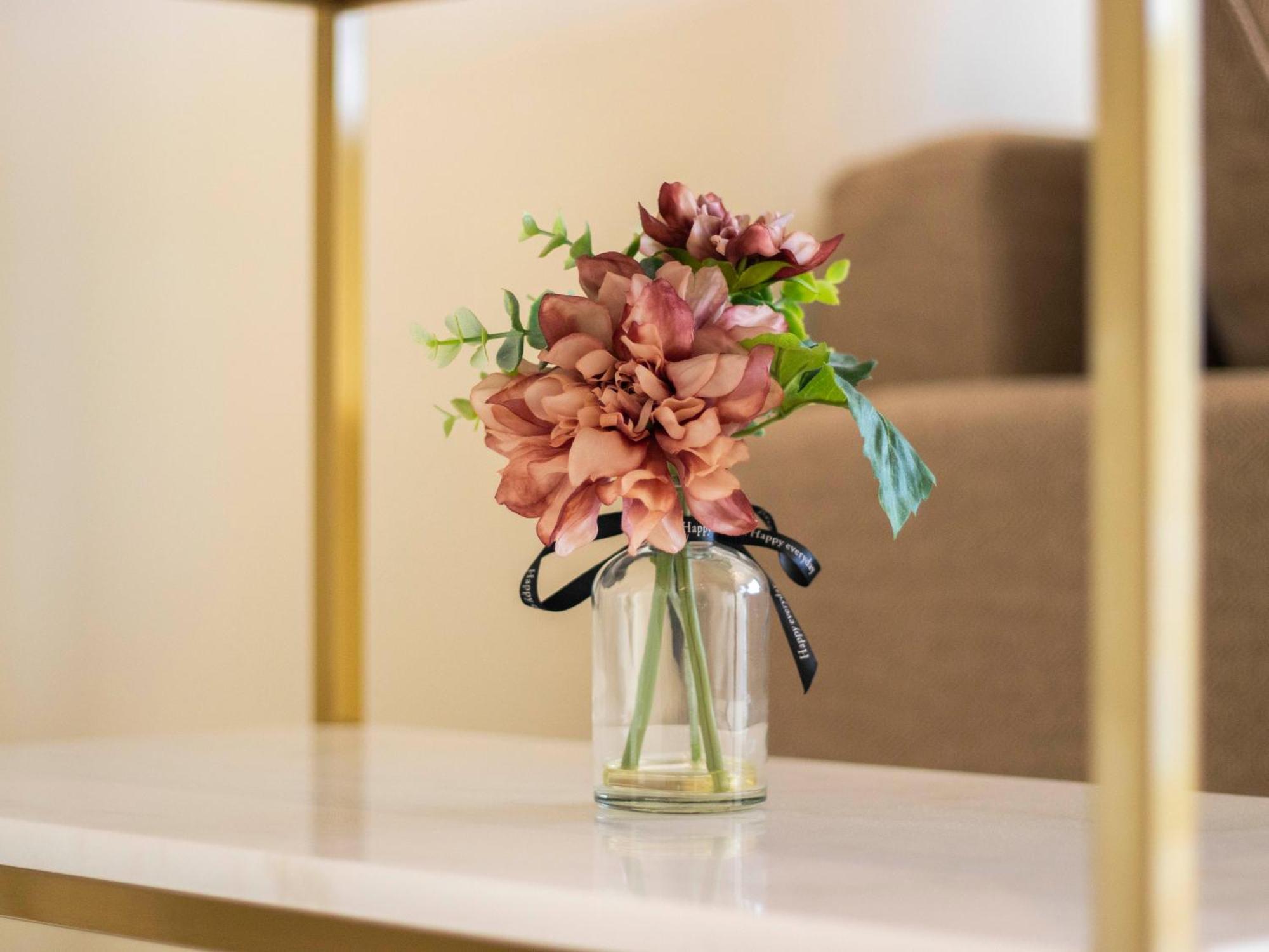 Urban Retreat: Sea View In Marina Apartemen *