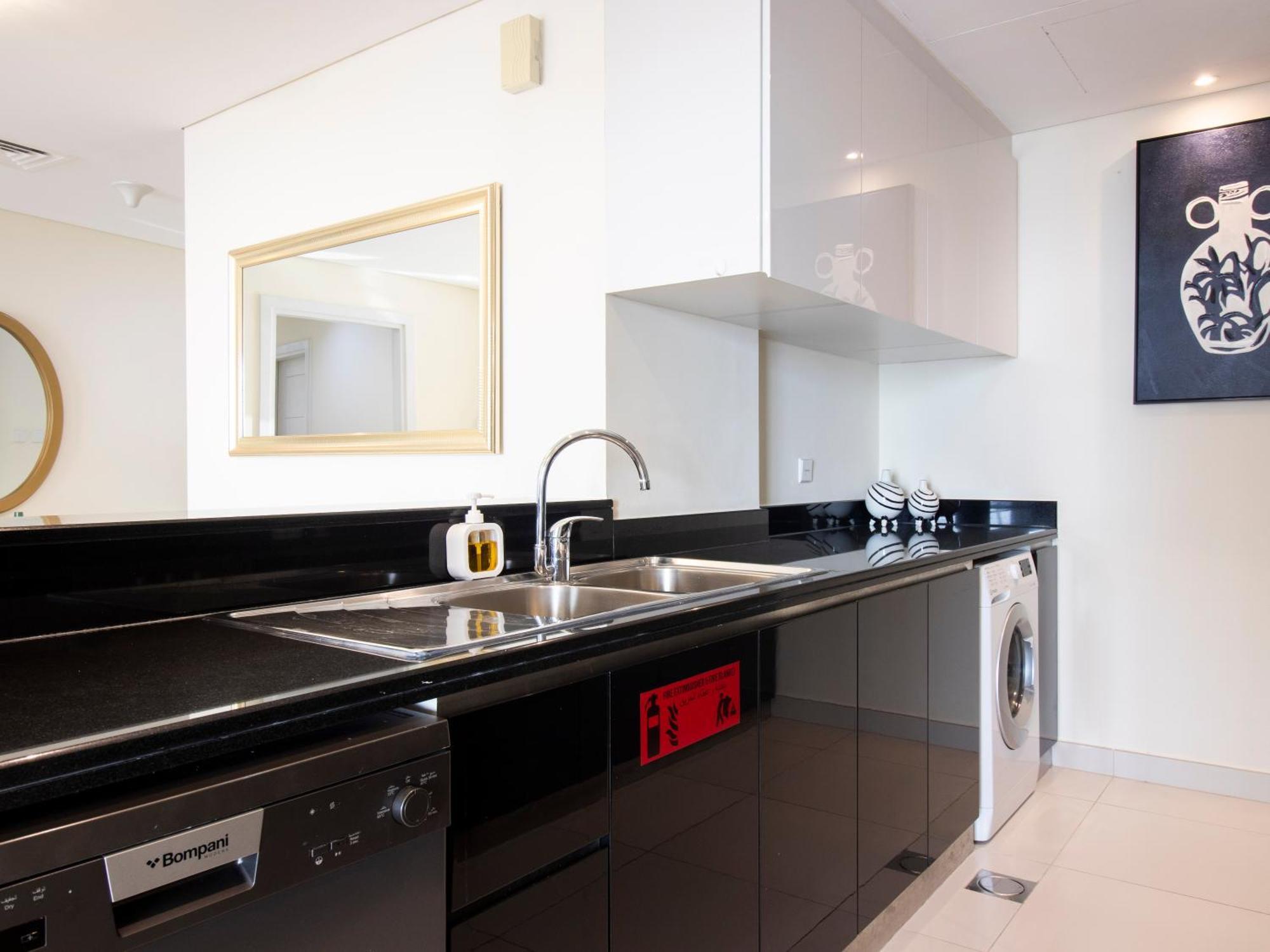 Apartemen Urban Retreat: Sea View In Marina Dubai