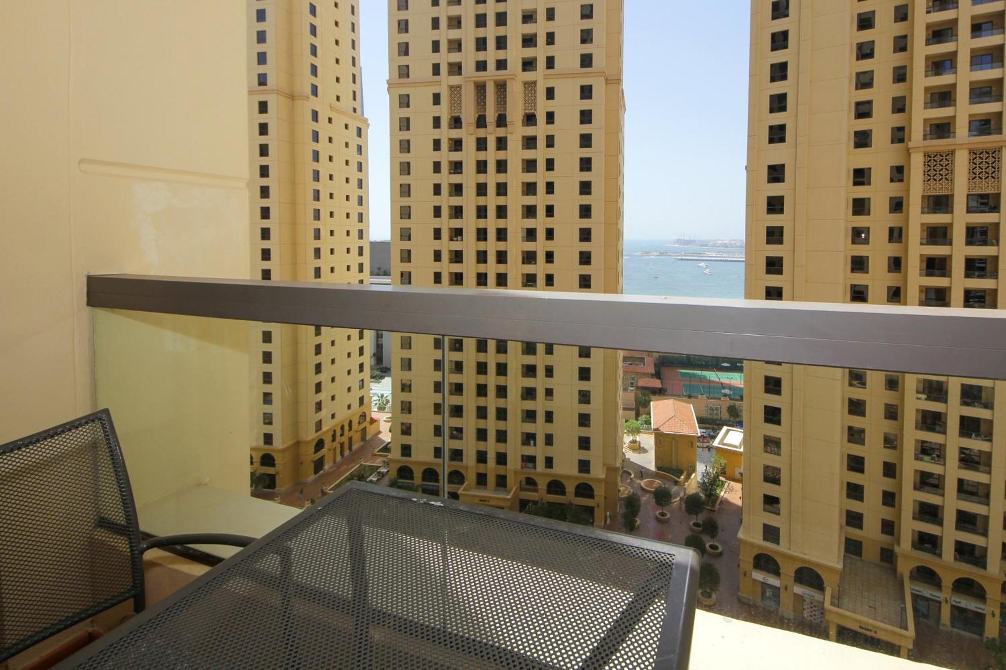 Silk Valley - Luxury 3 Bed Plus Maid's Appartamento *