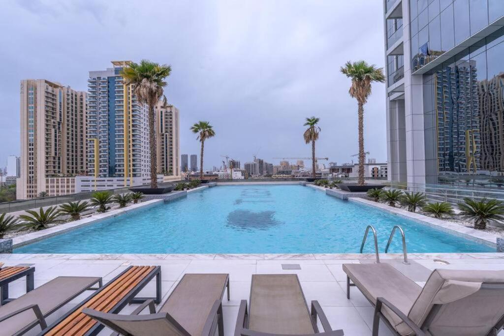 Cloud 9 - Chic With Views In Regina Tower