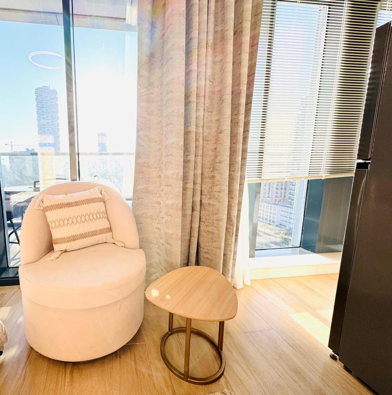 Appartement Cloud 9 - Chic With Views In Regina Tower Dubaï