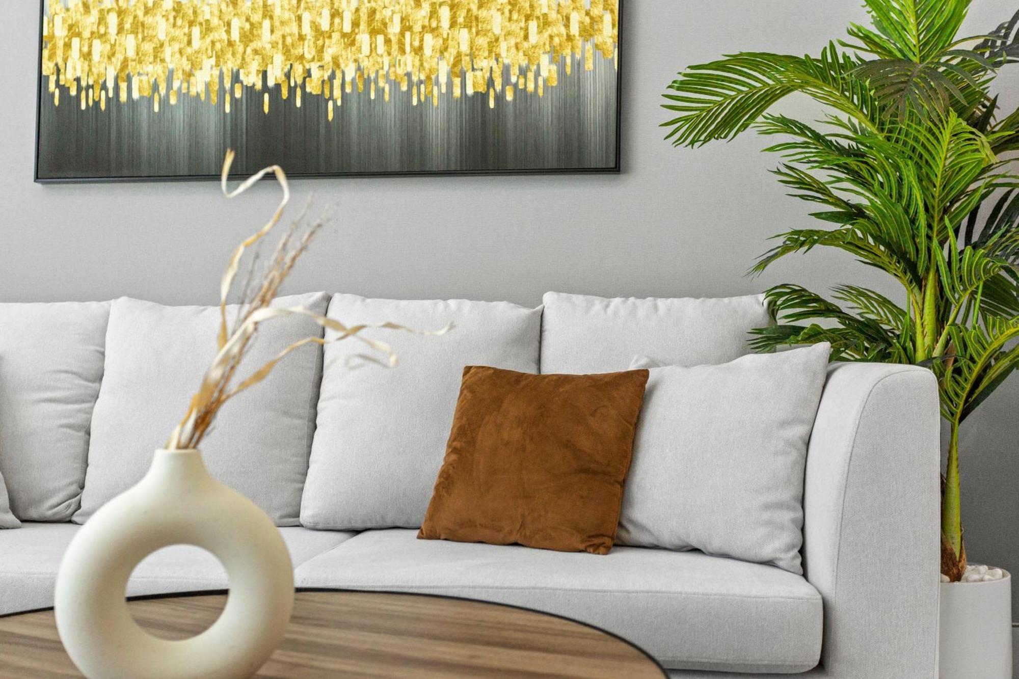 Premium 1-br With Exquisite Layout In District One Appartement *