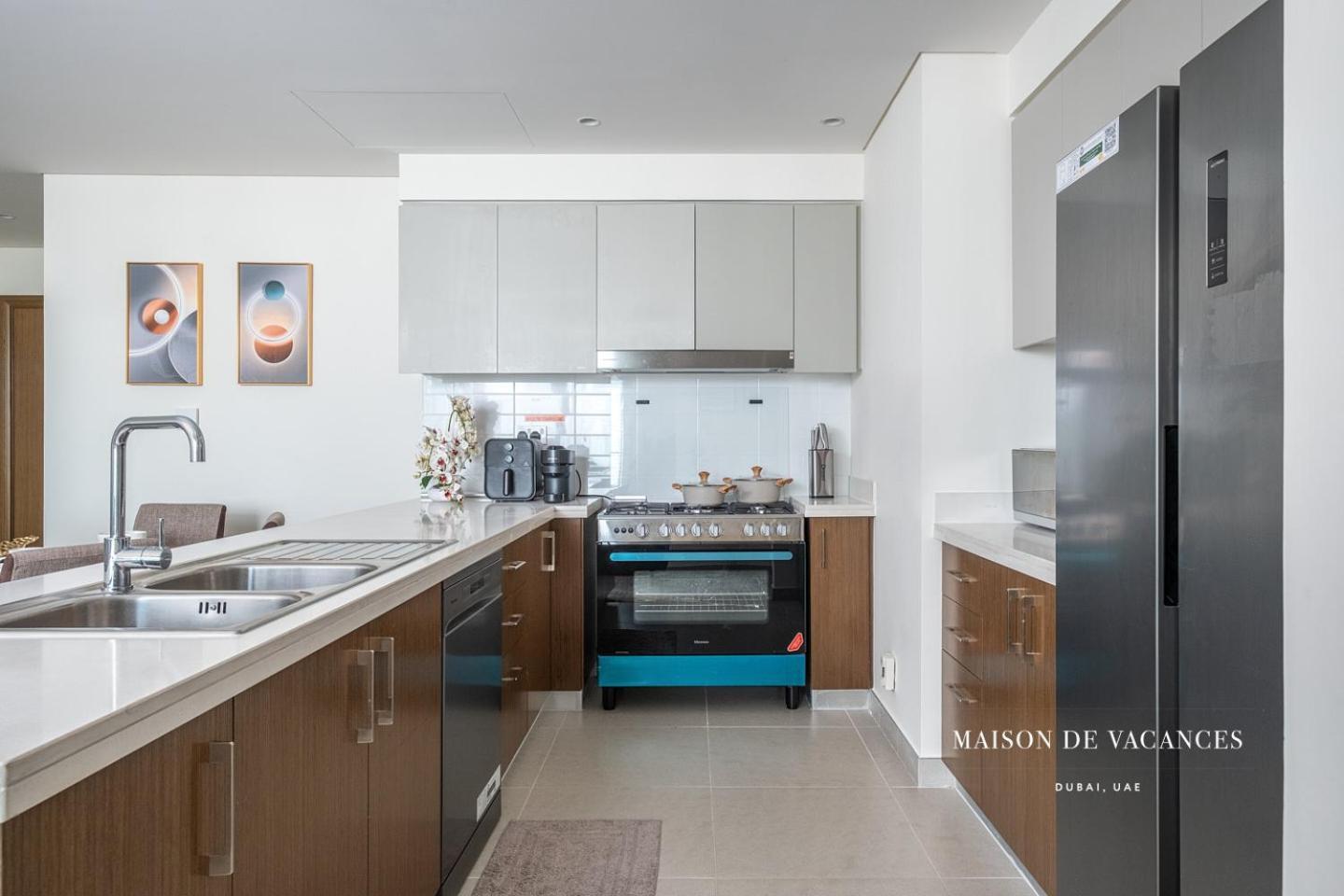 Three Bedroom In Downtown With Burj Khalifa View Dubái
