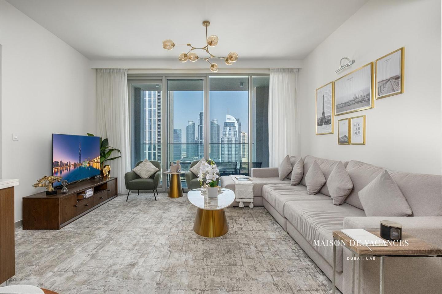 Three Bedroom In Downtown With Burj Khalifa View * Dubái