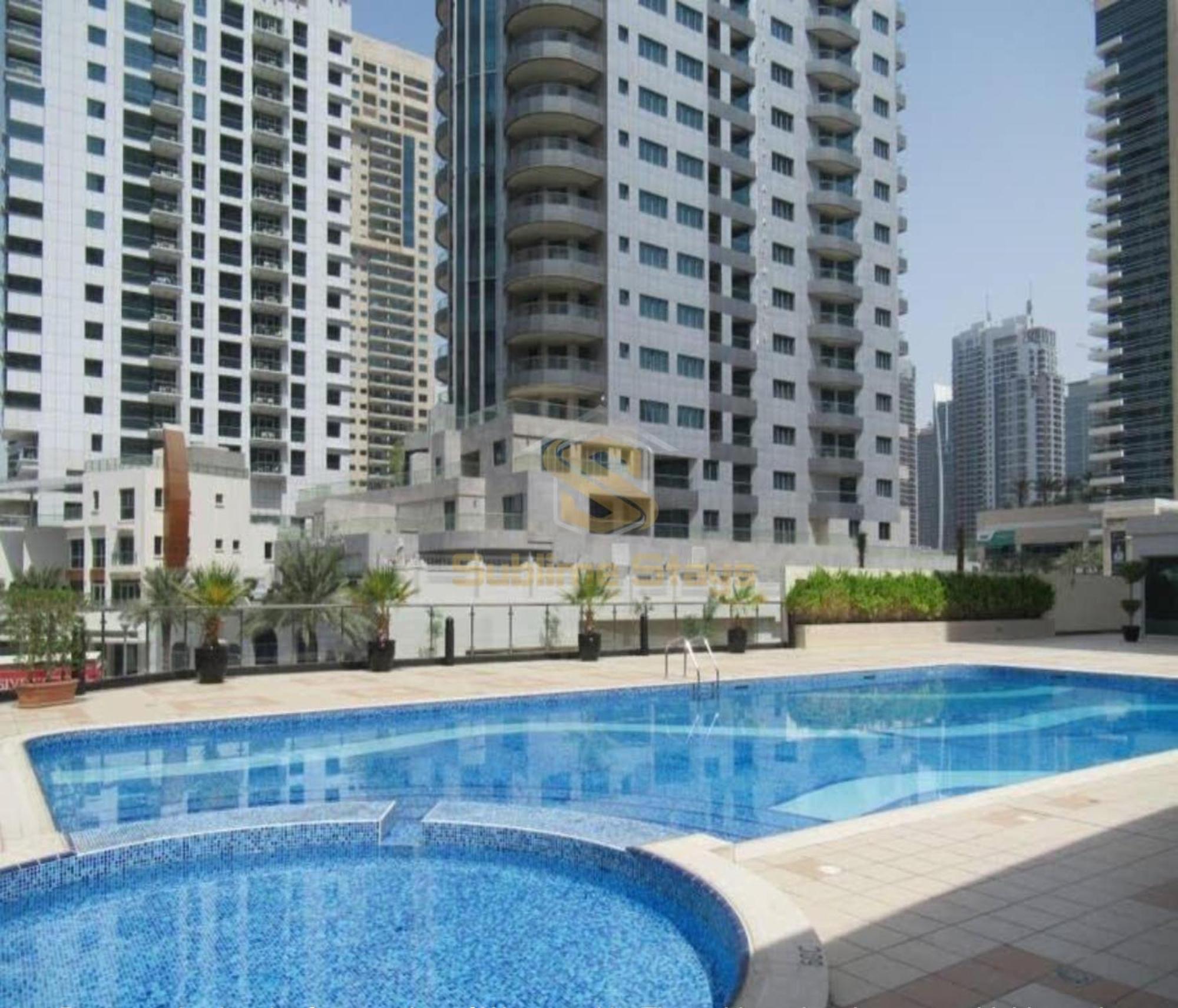 Marina View Tower 2 Bed With Parking Dubaï