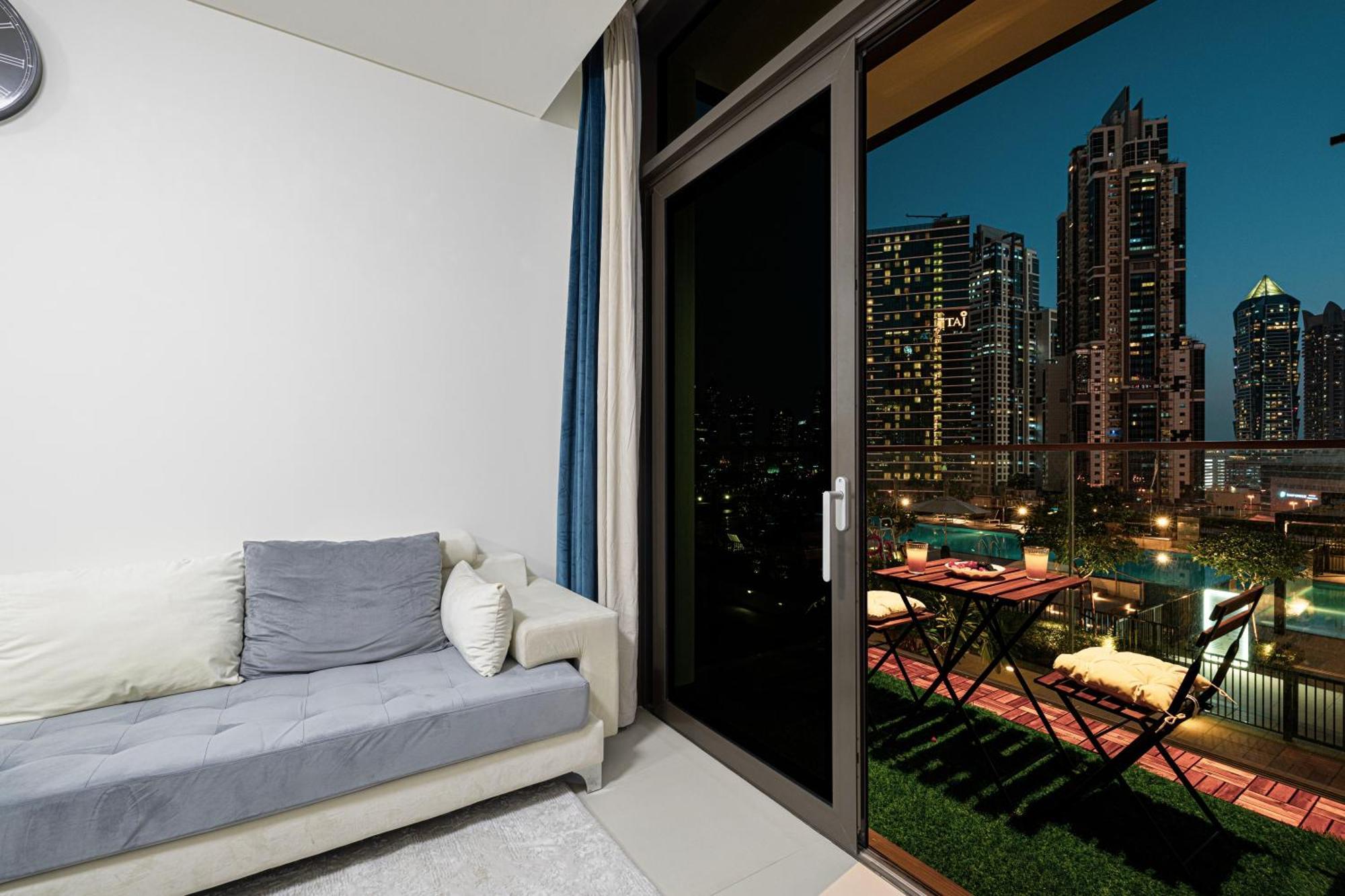 Downtown Luxurious 2br Near Burj Khalifa Apartamento Dubái