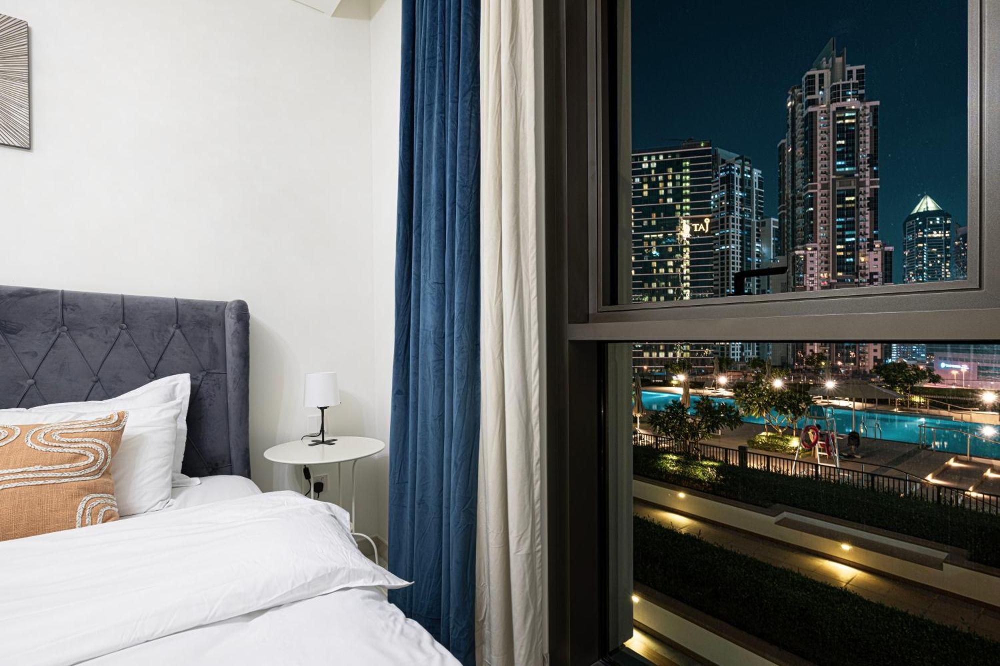 Downtown Luxurious 2br Near Burj Khalifa Apartamento Dubái