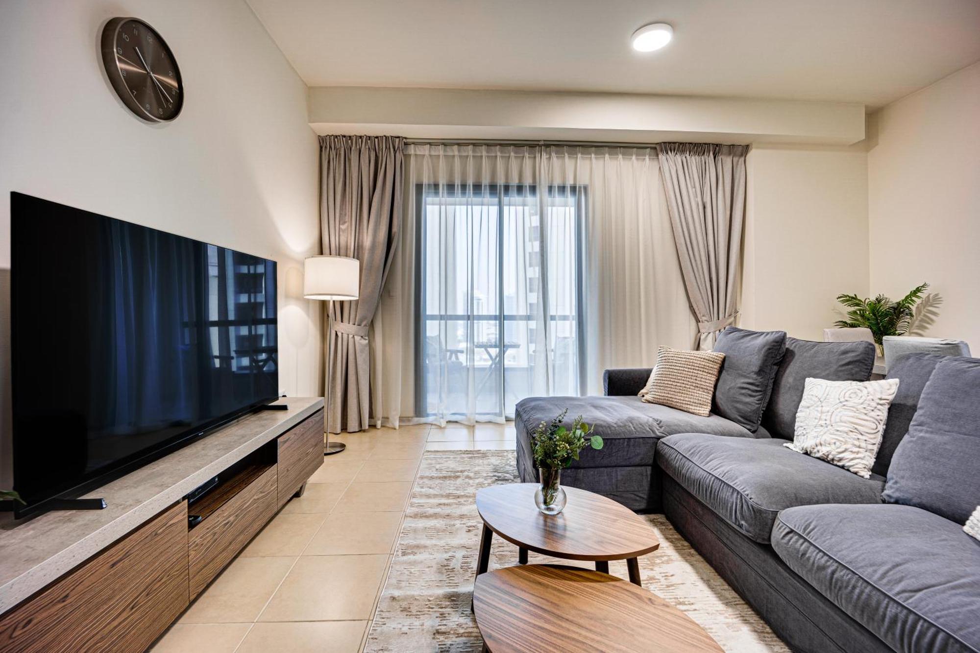 Appartement 2bd Near The In Bahar, Jbr