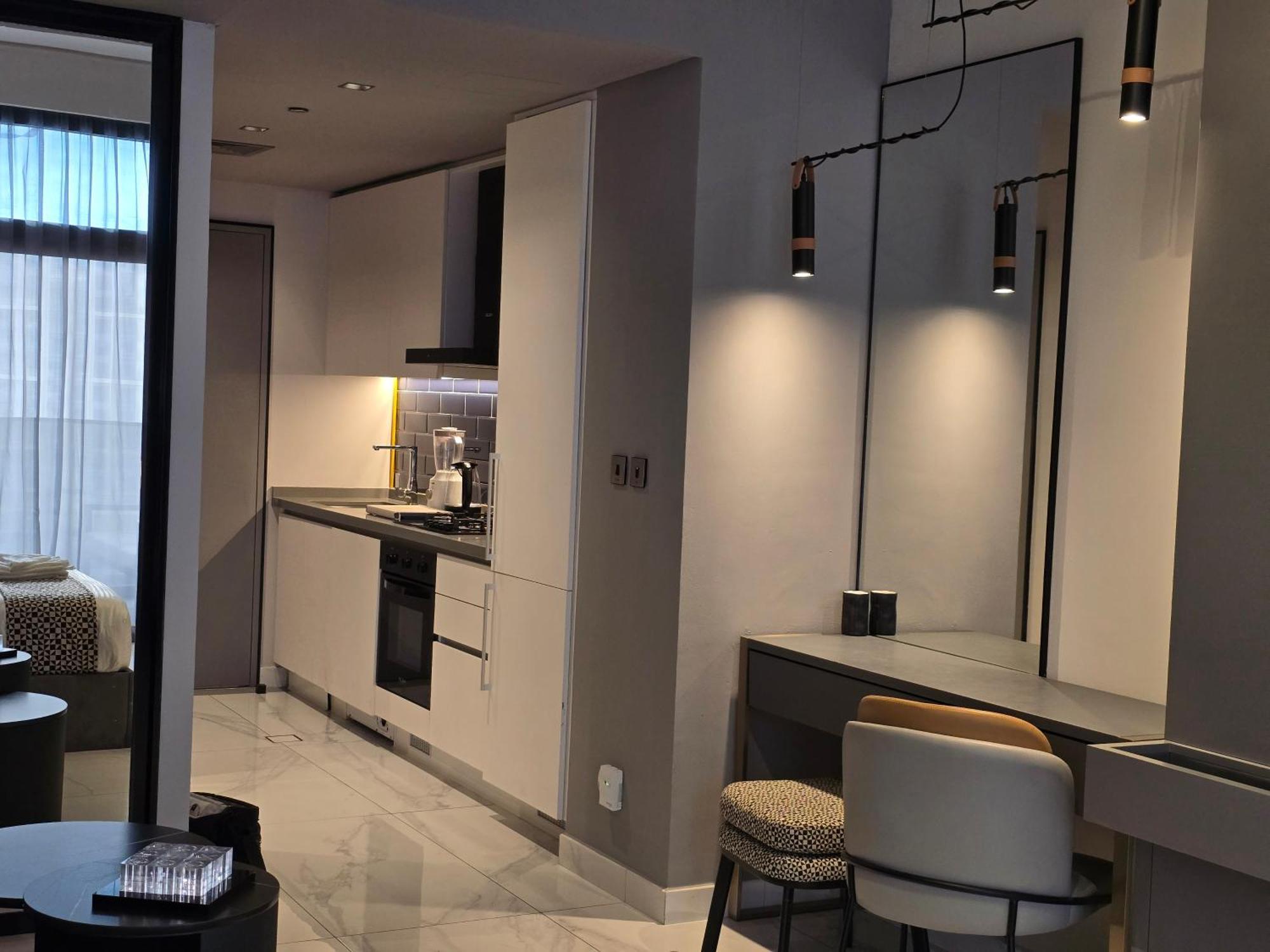 Luxurious Mag318 In Business Bay Downtown Walking Distance From Mall & Burj Khalifa Appartamento Dubai