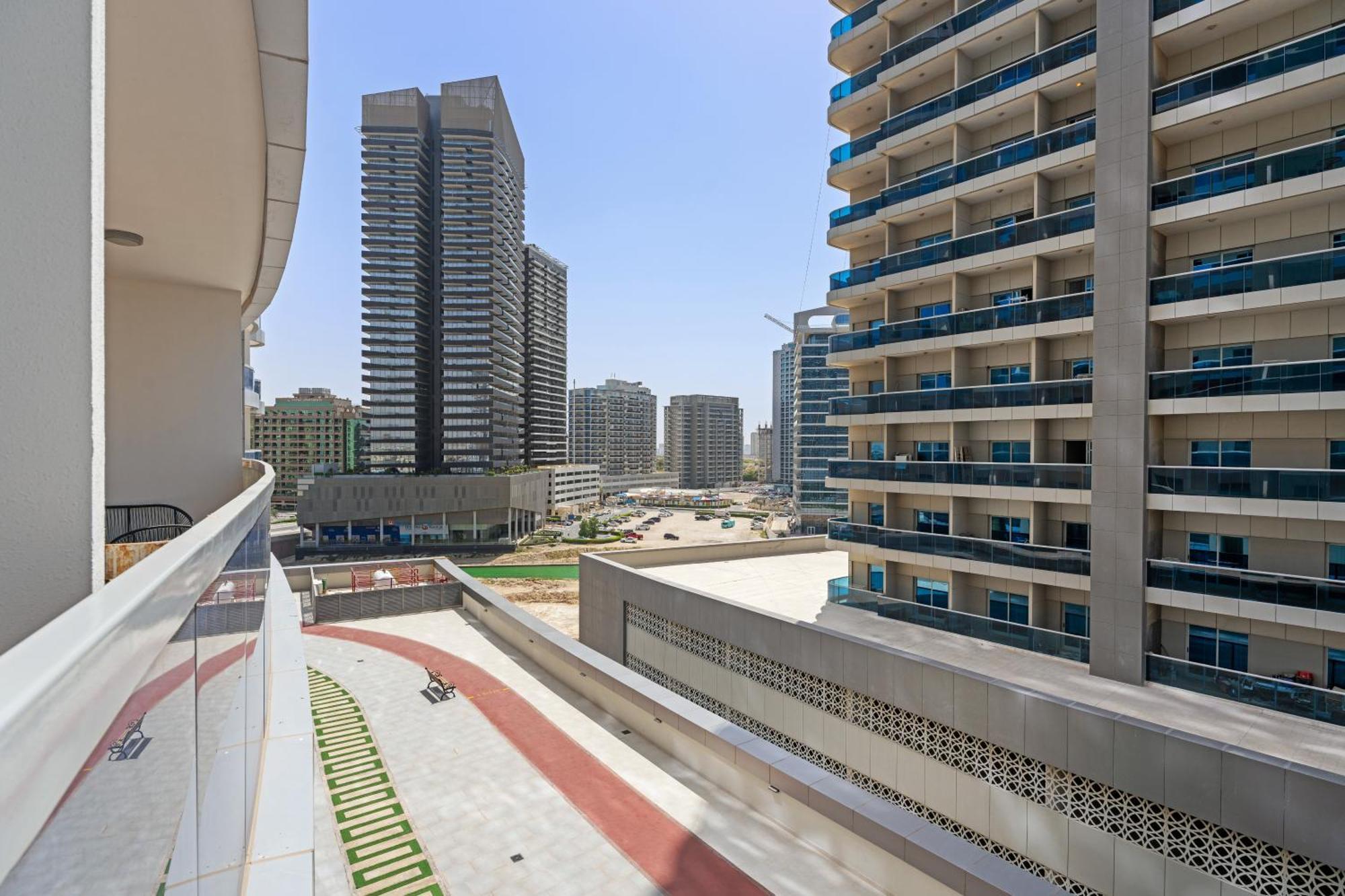 Modern 1 Bedroom In Sports Appartement