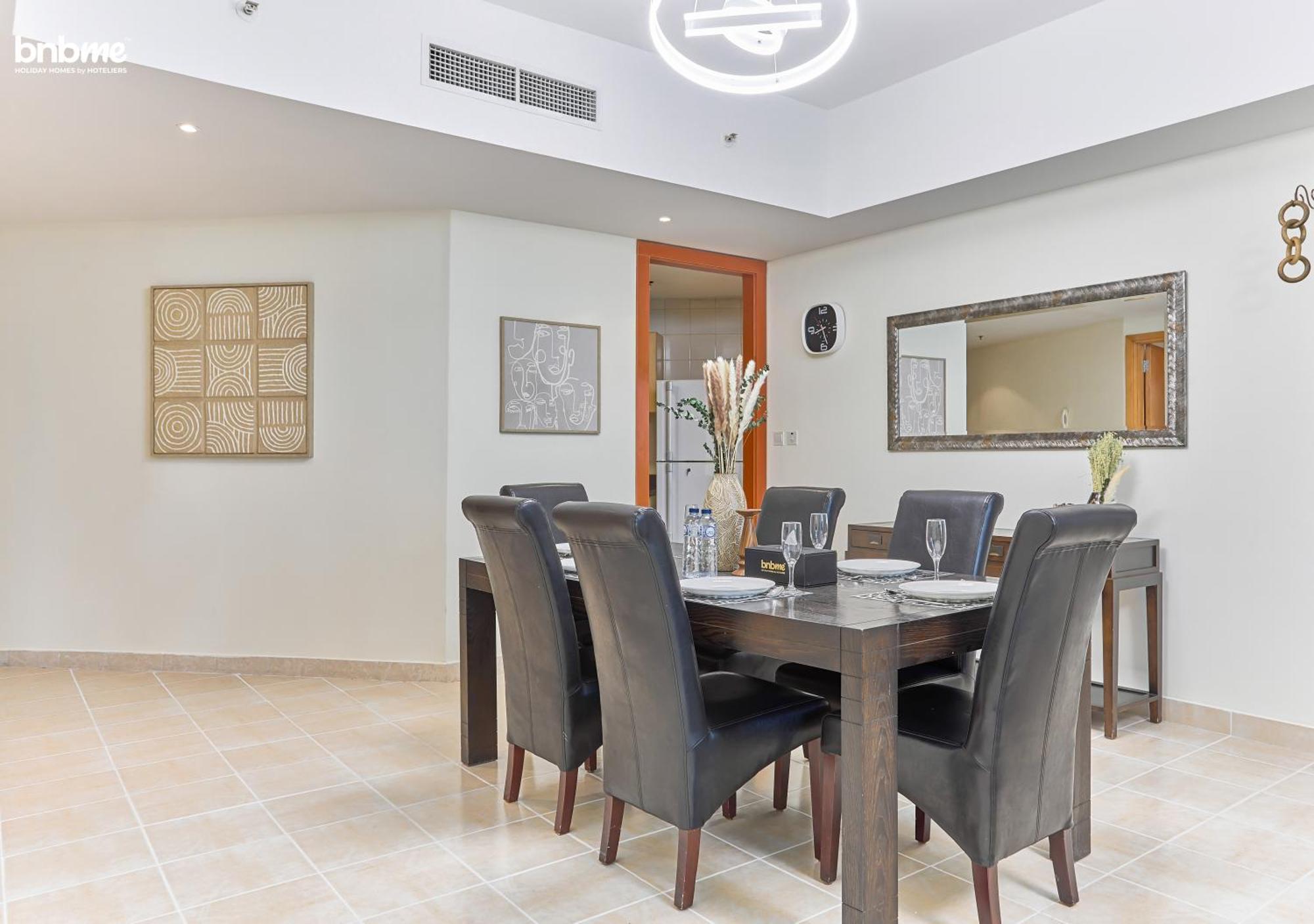 Bnbmehomes - Damac Waves Tower Apartment Dubai