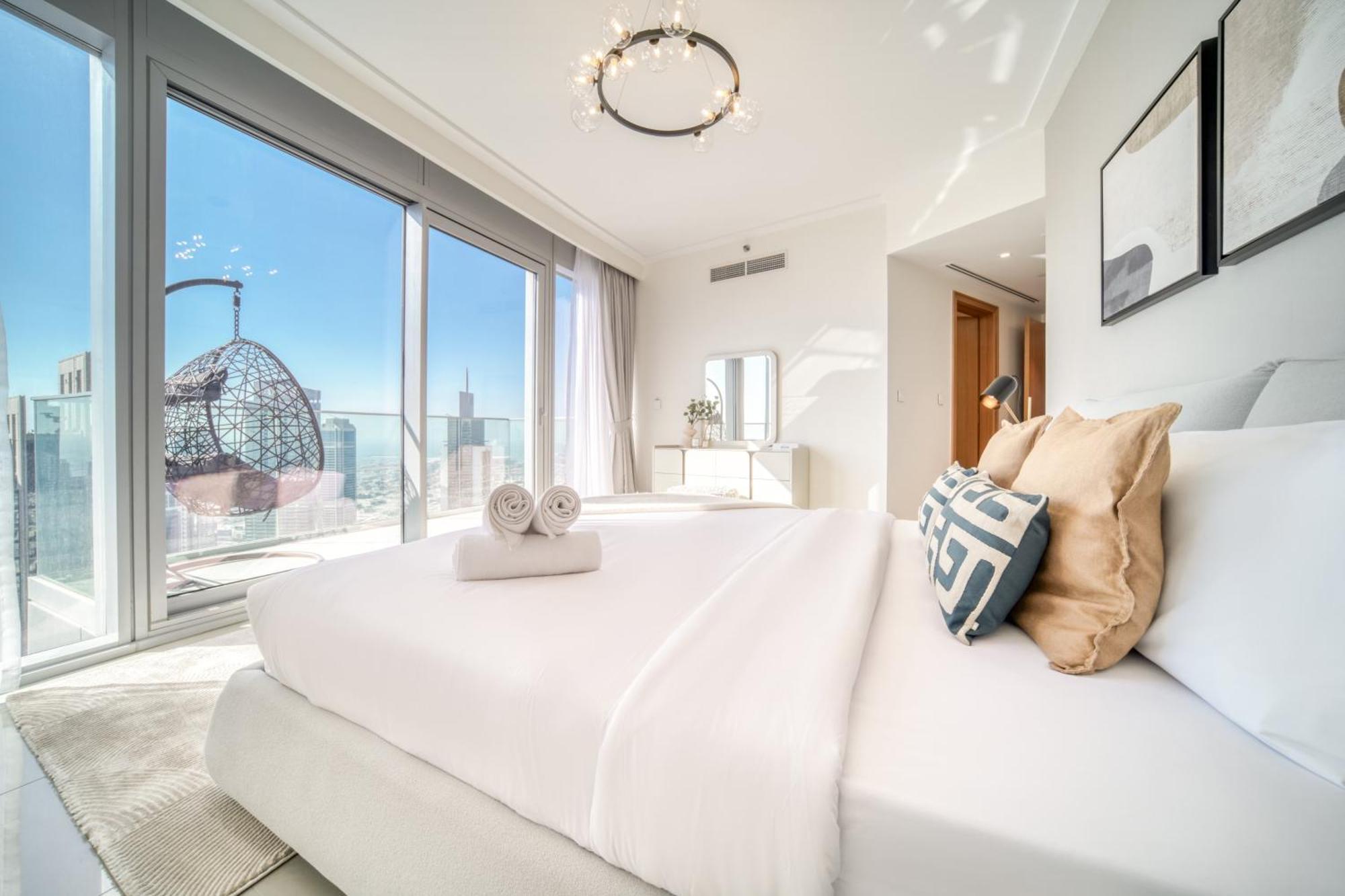 Downtown Luxury - Stunning Burj Khalifa & Sea View - 5 Minutes Walk To Mall Appartement *