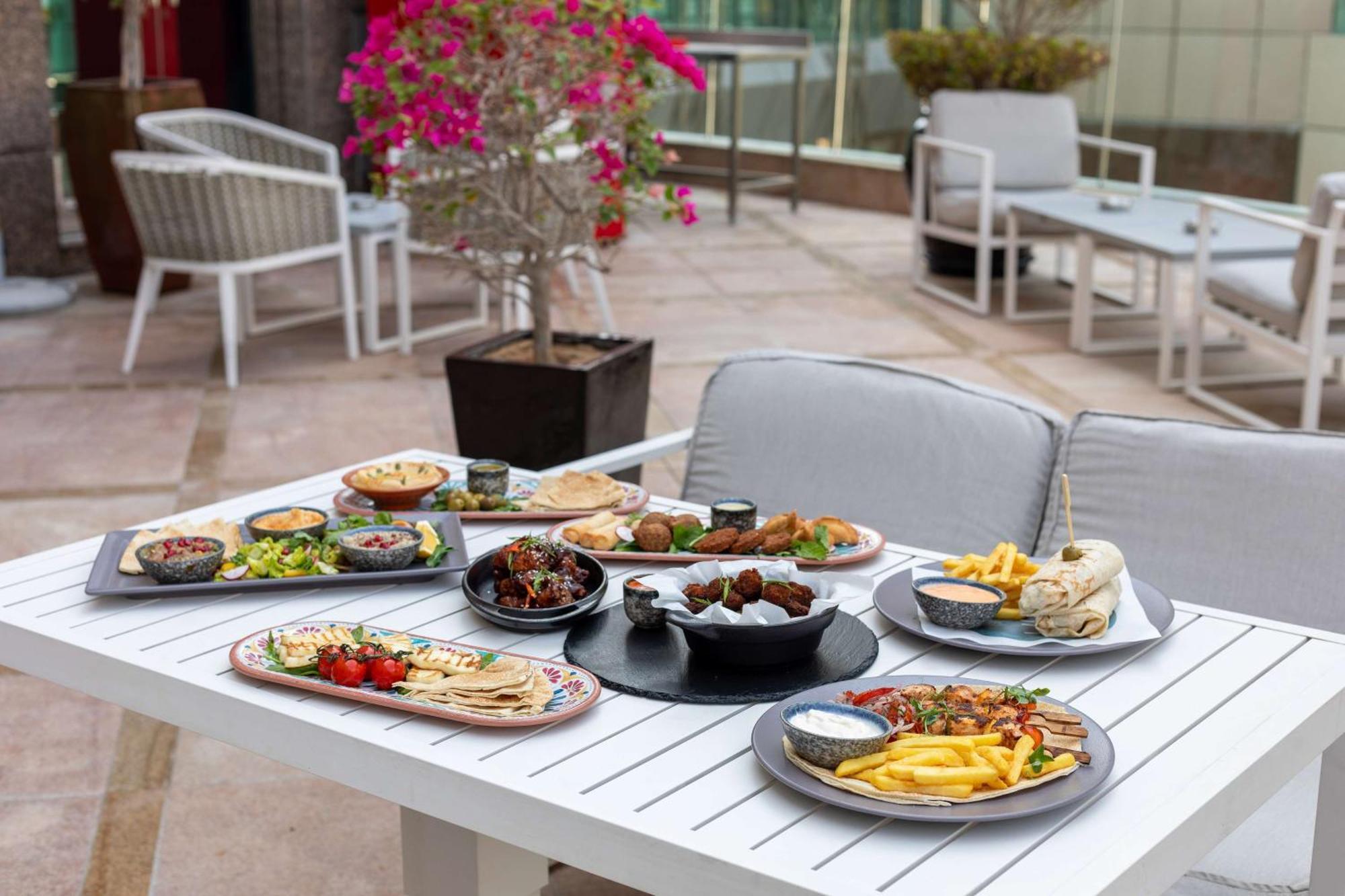Radisson Blu Hotel, Media City 4*