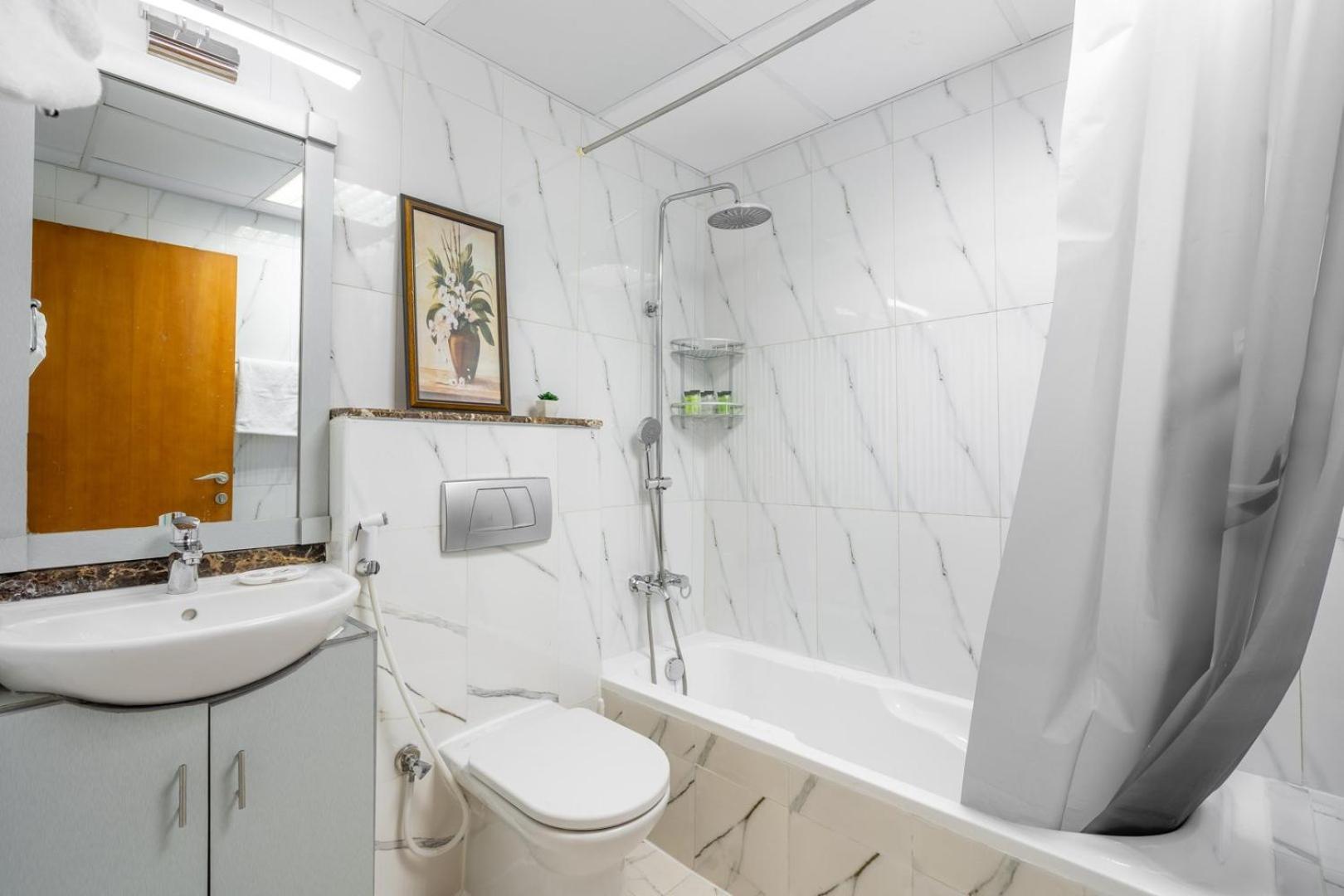 Guestready - Chic Living Near Dubai's Attractions