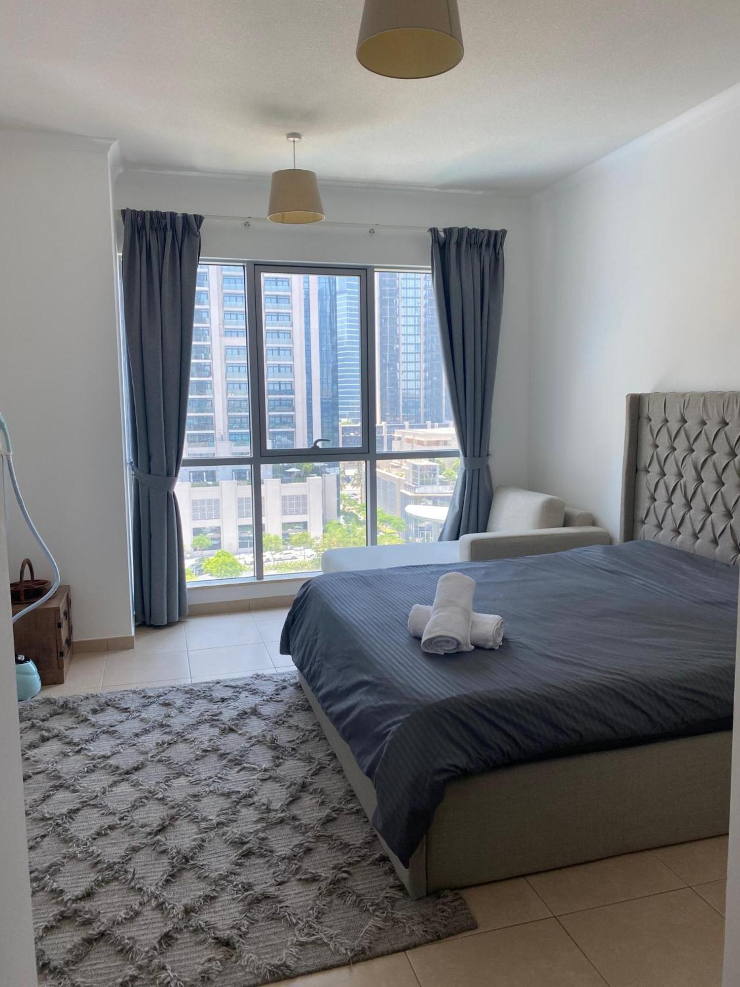 The Residences 1 - Luxury 1br In Downtown - 2 Mins Walk To Burj Khalifa & Mall Apartment