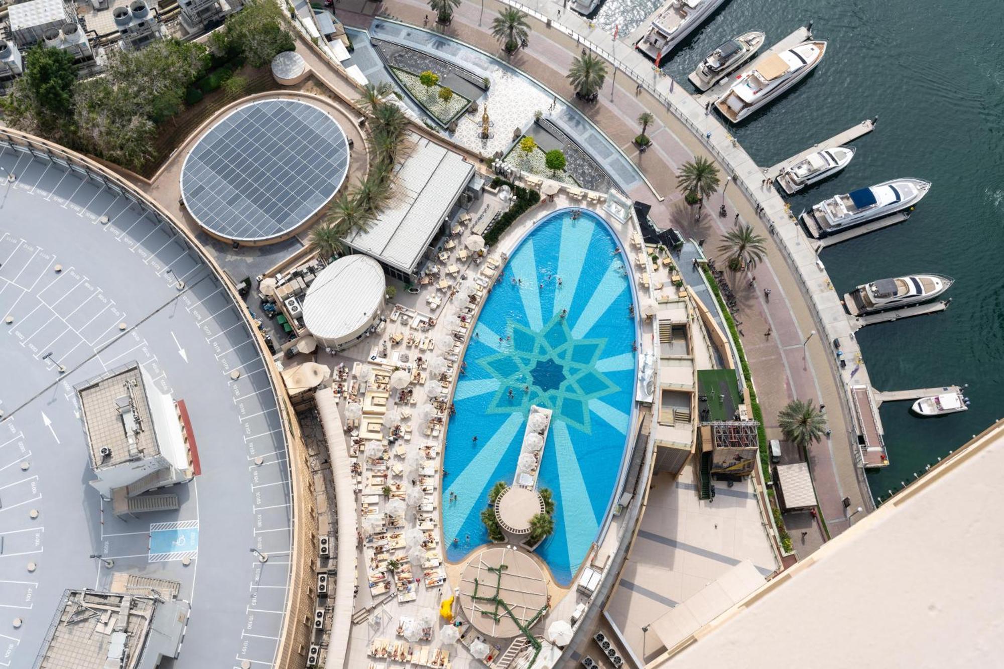 Resor The Star @ Jw Marriott Marina