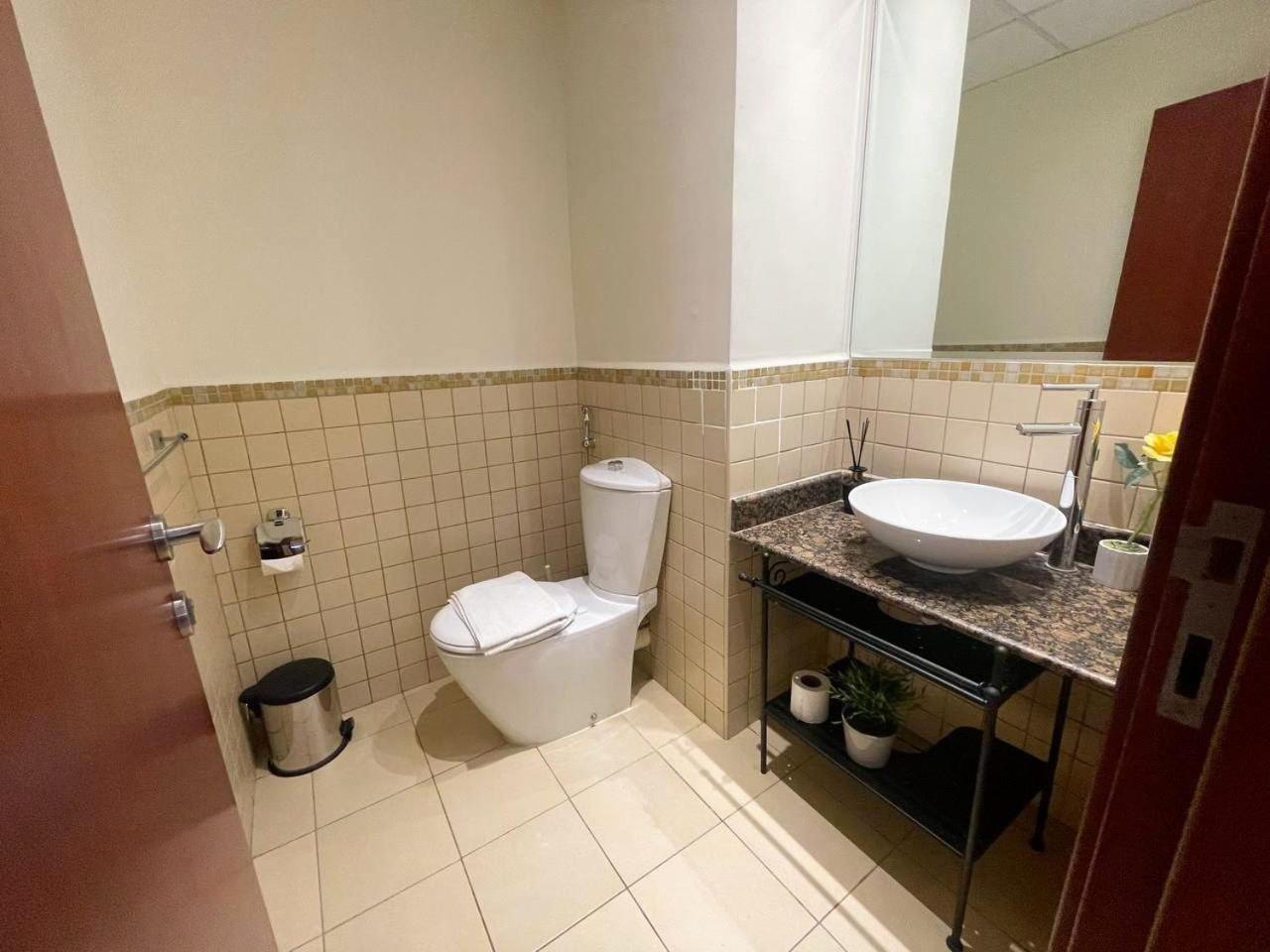 Apartament Family Apartment, Prime Location In Jbr, Location *
