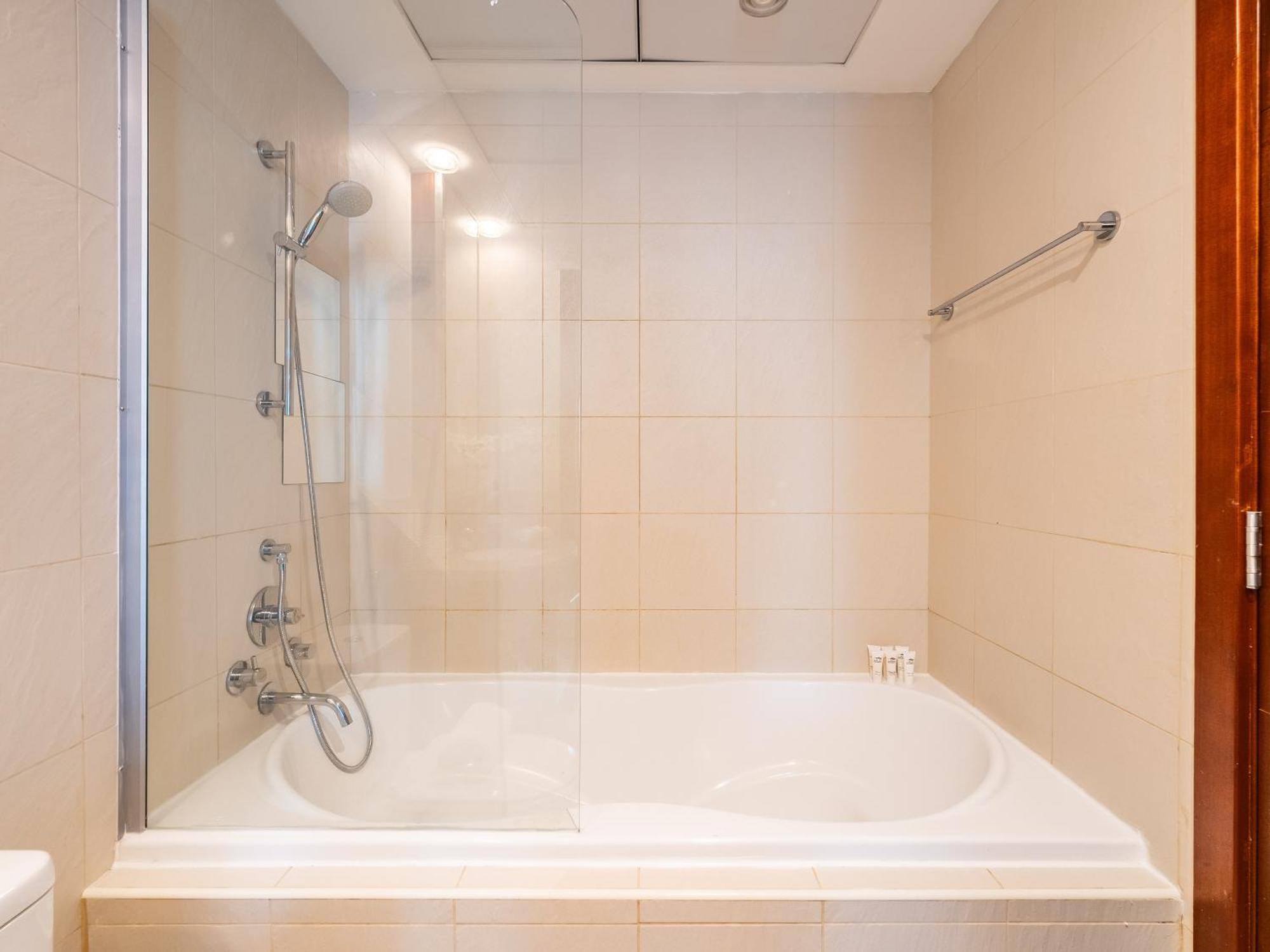 Downtown Luxury Living -1br-standpoint Tower A Appartement Dubai