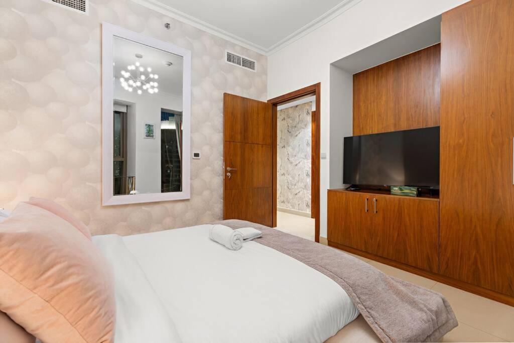 First Class 3br Burj Khalifa & Fountain View Apartamento Dubái