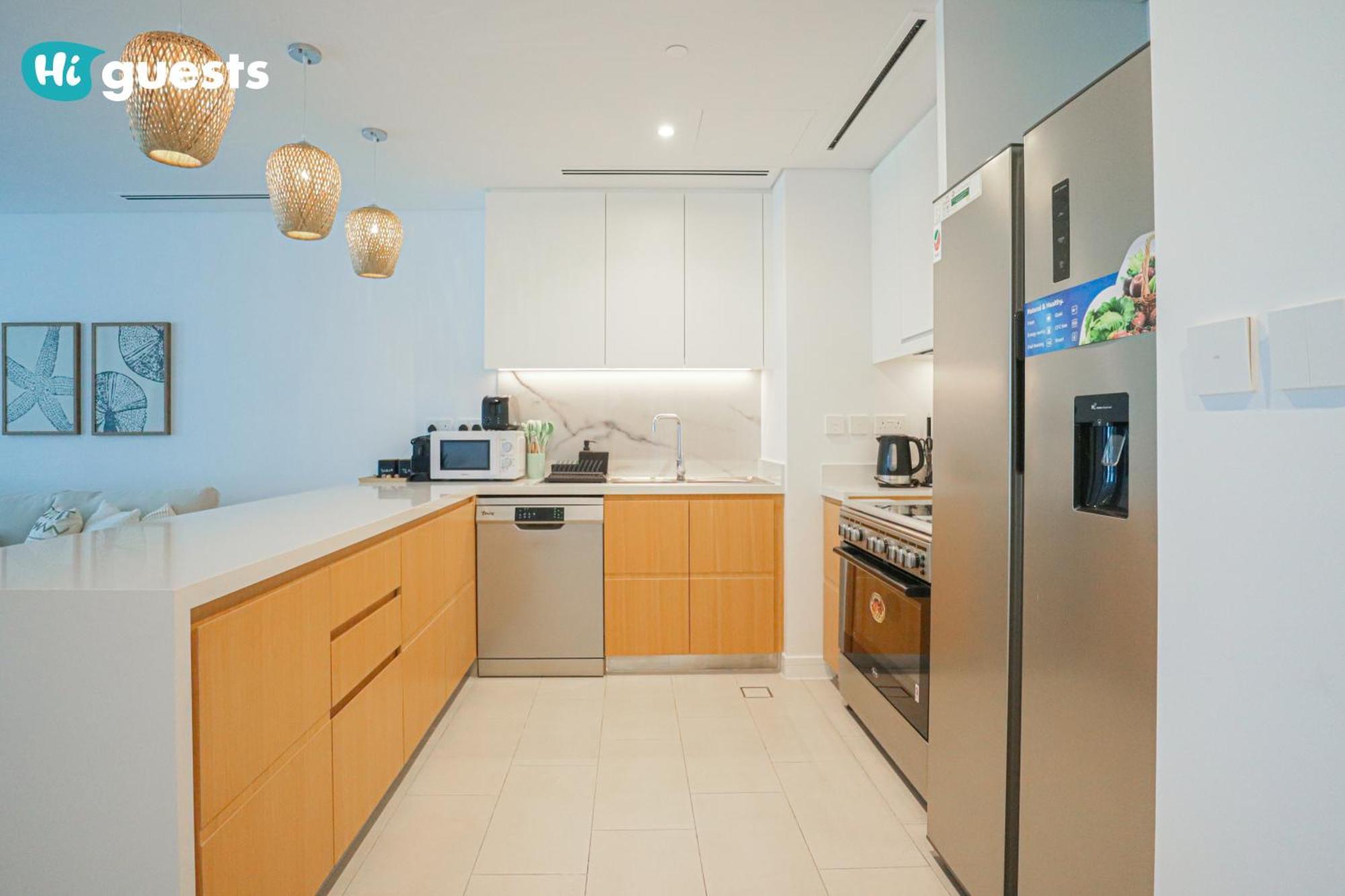 Higuests - Ocean Views And Comfort In La Vie, Jbr Apartment