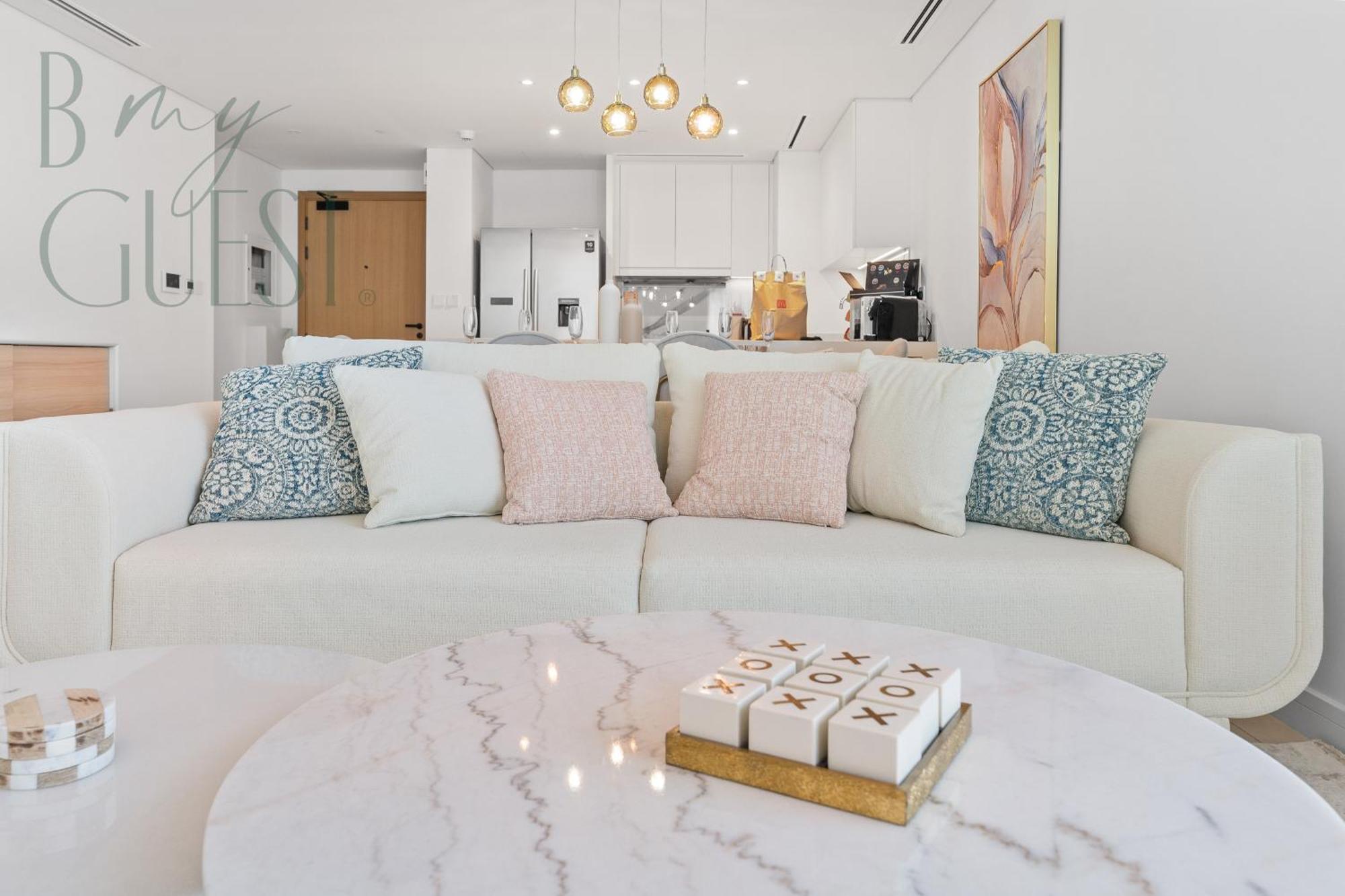 Unwind In Style In La Vie 2br With Beach Access *